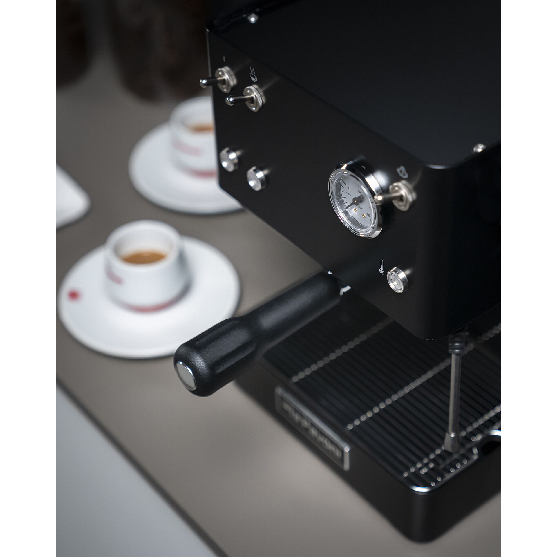 Pokal, Kaffeetasse, Espresso, Elektrisches Gerät, Schalter