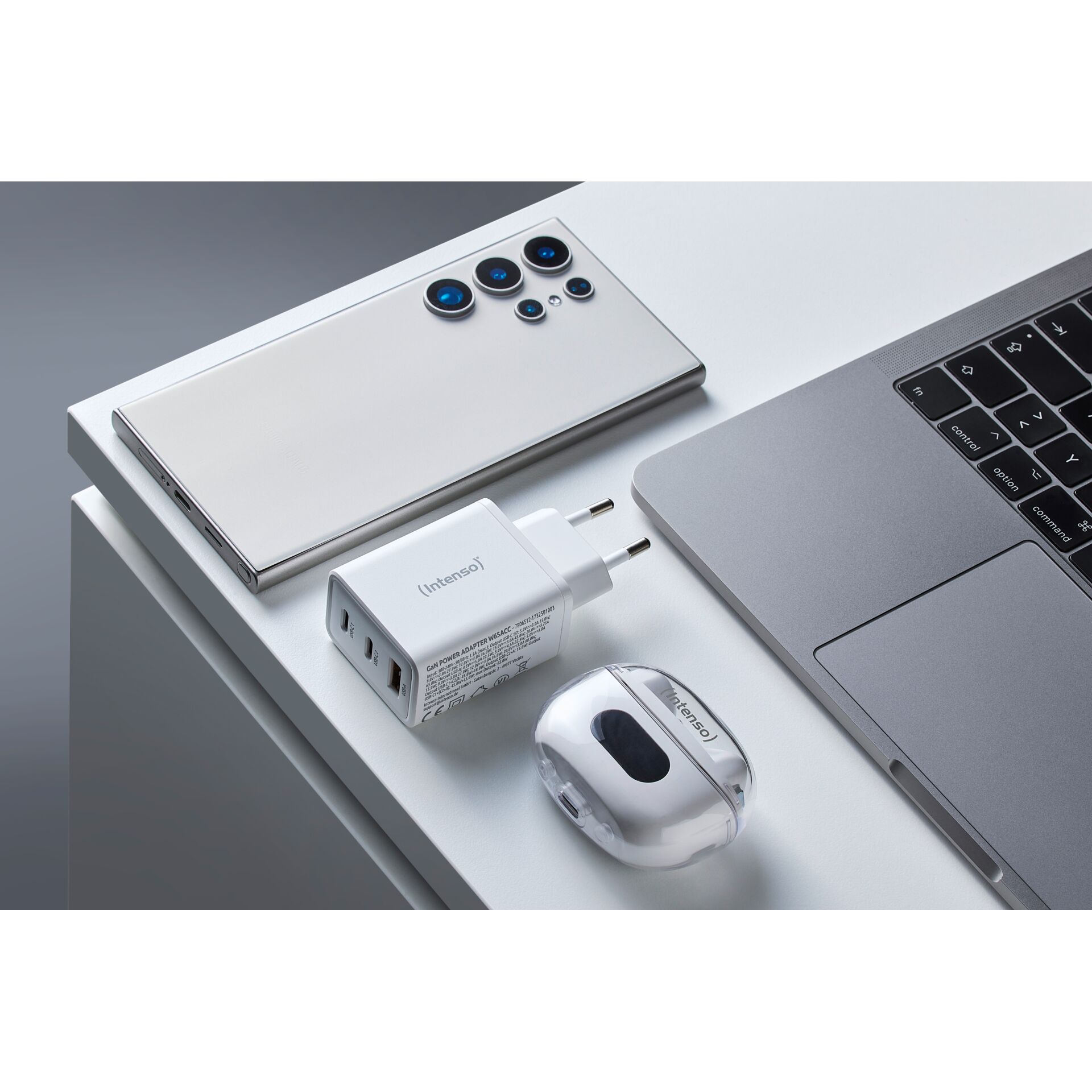 Laptop, PC, Computerausrüstung, Überwachen, Adapter, smartphone, Kamera, Ladeadapter, In-Ear Kopfhörer, Laptop