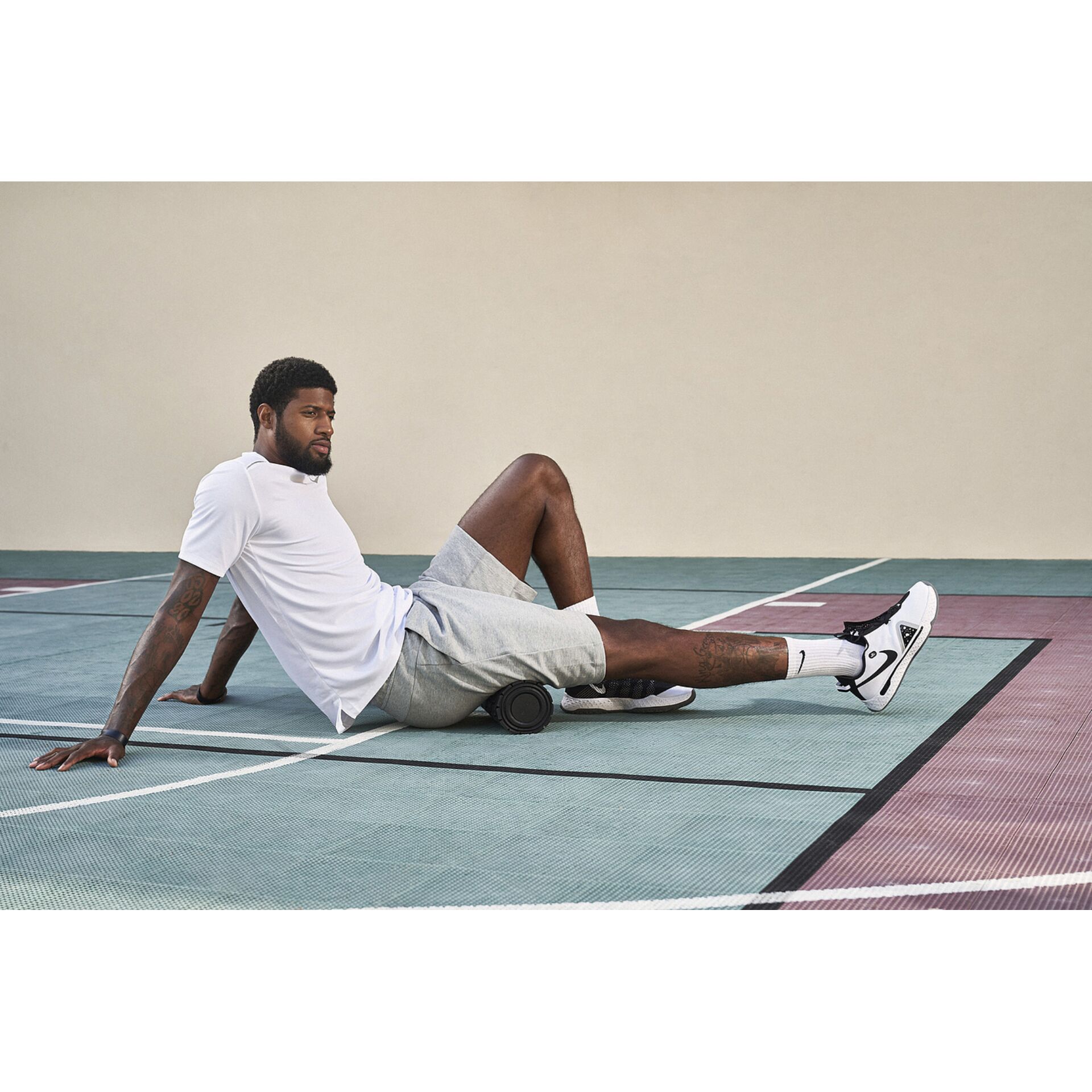 Tennisball, Dreiseck, Kunststoffrolle, Sportler, Sneaker