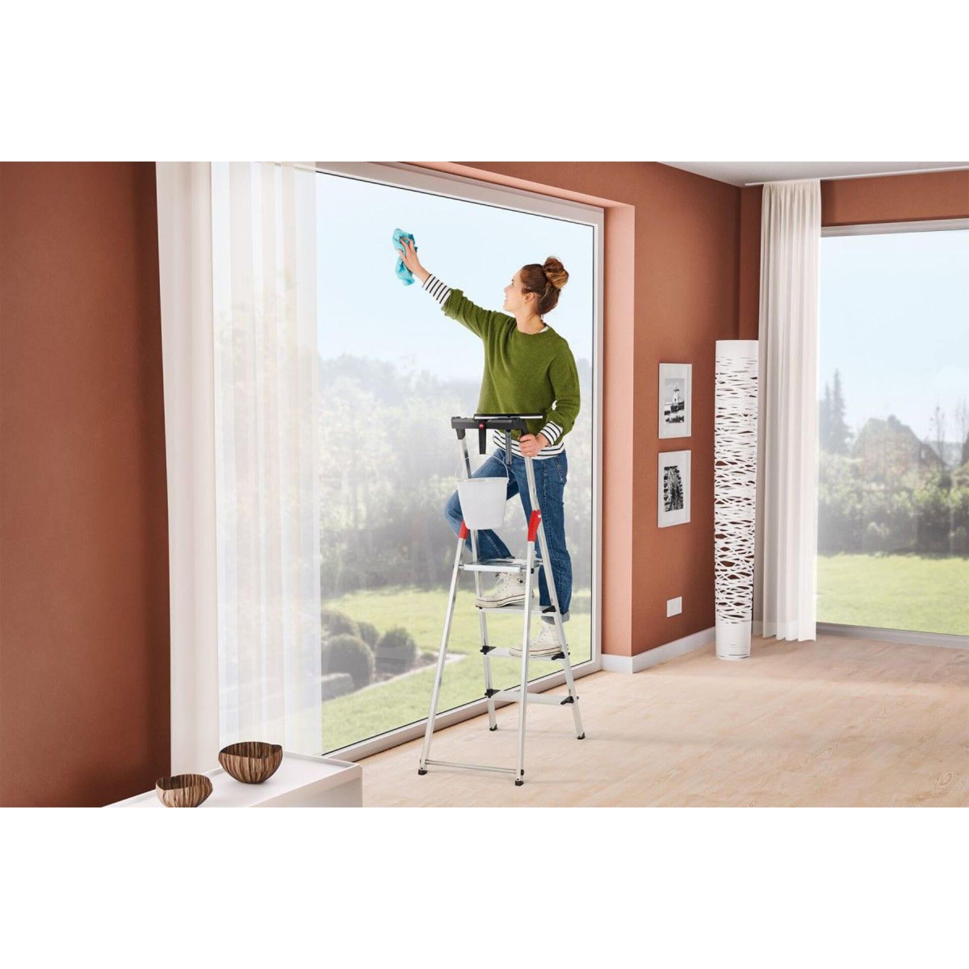 Fensterreiniger, Leiter, Kletterhilfe, Glasreinigung, Wohnzimmer