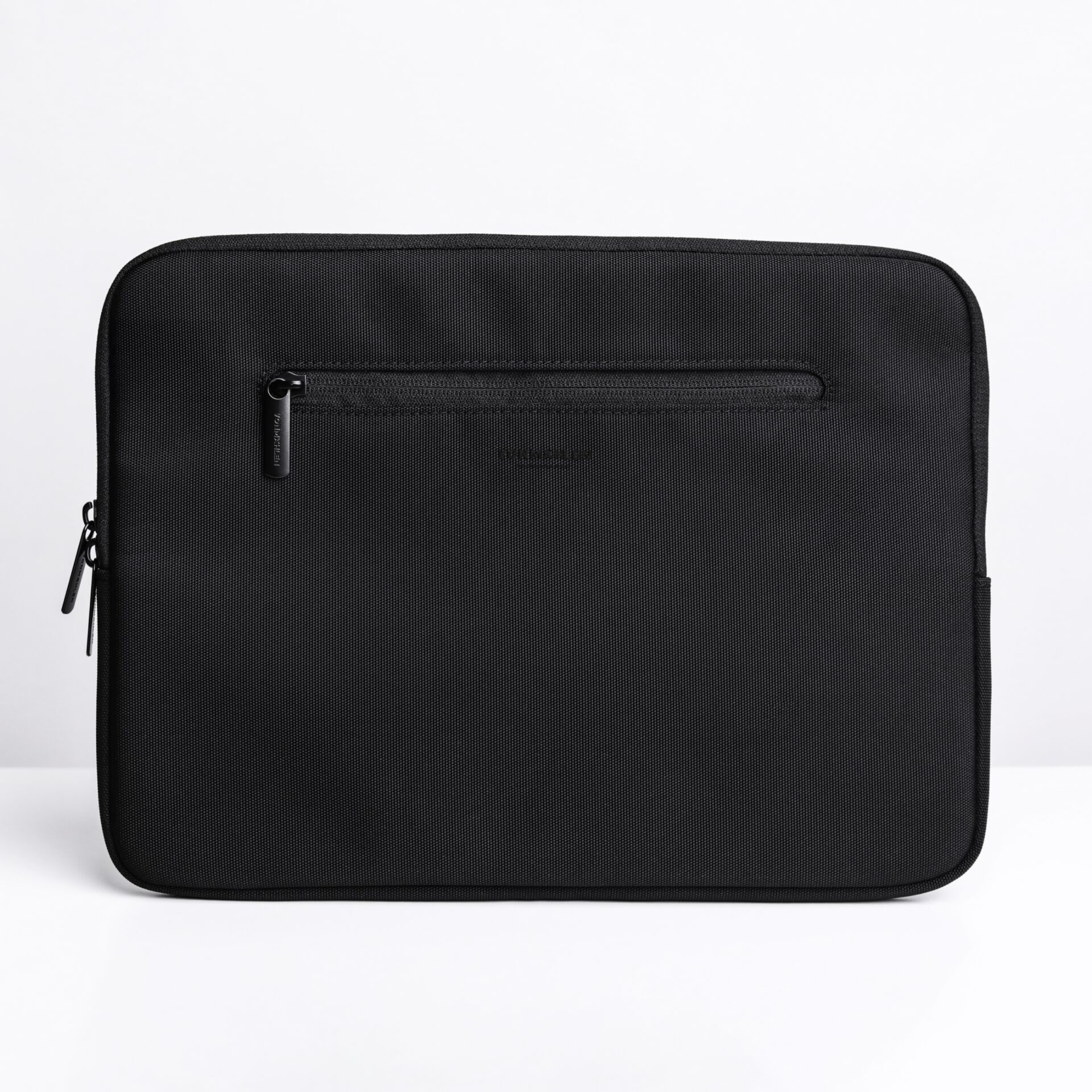  Laptophülle,  Schwarz,  Reißverschluss,  Fronttasche,  Nylonstoff