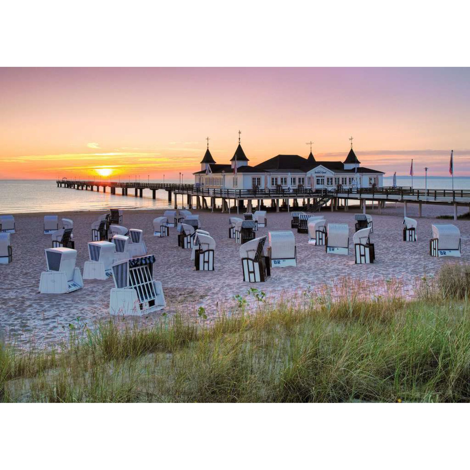 Wasser, Uferpromenade, Seebrücke, Himmel, Strand