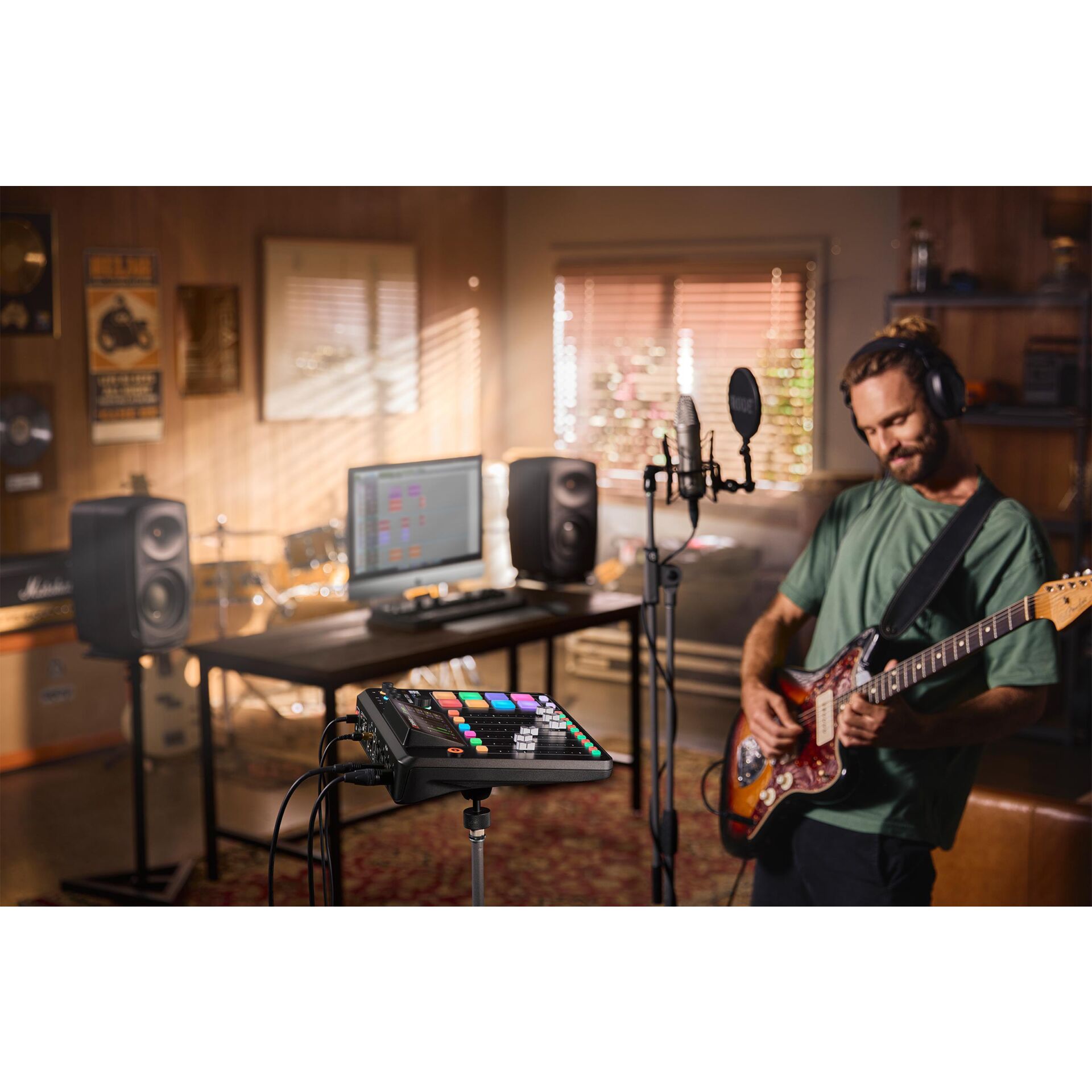 Sprecher, Gitarre, Erwachsener, Mann, Person