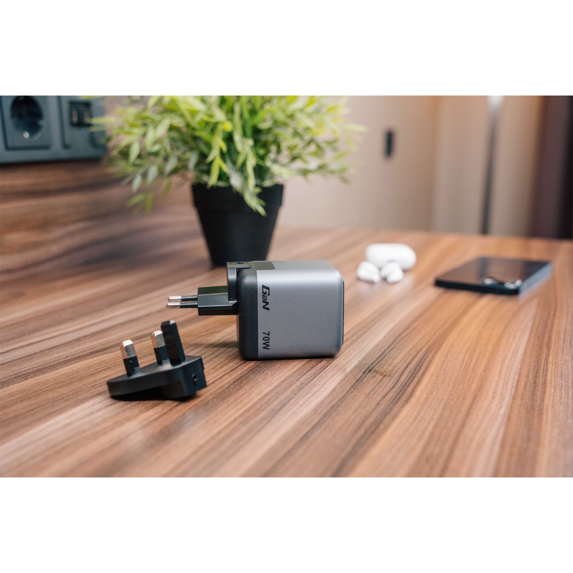 Ladegerät, USB-C Adapter, 70W, Reiseladegerät, Elektronikzubehör
