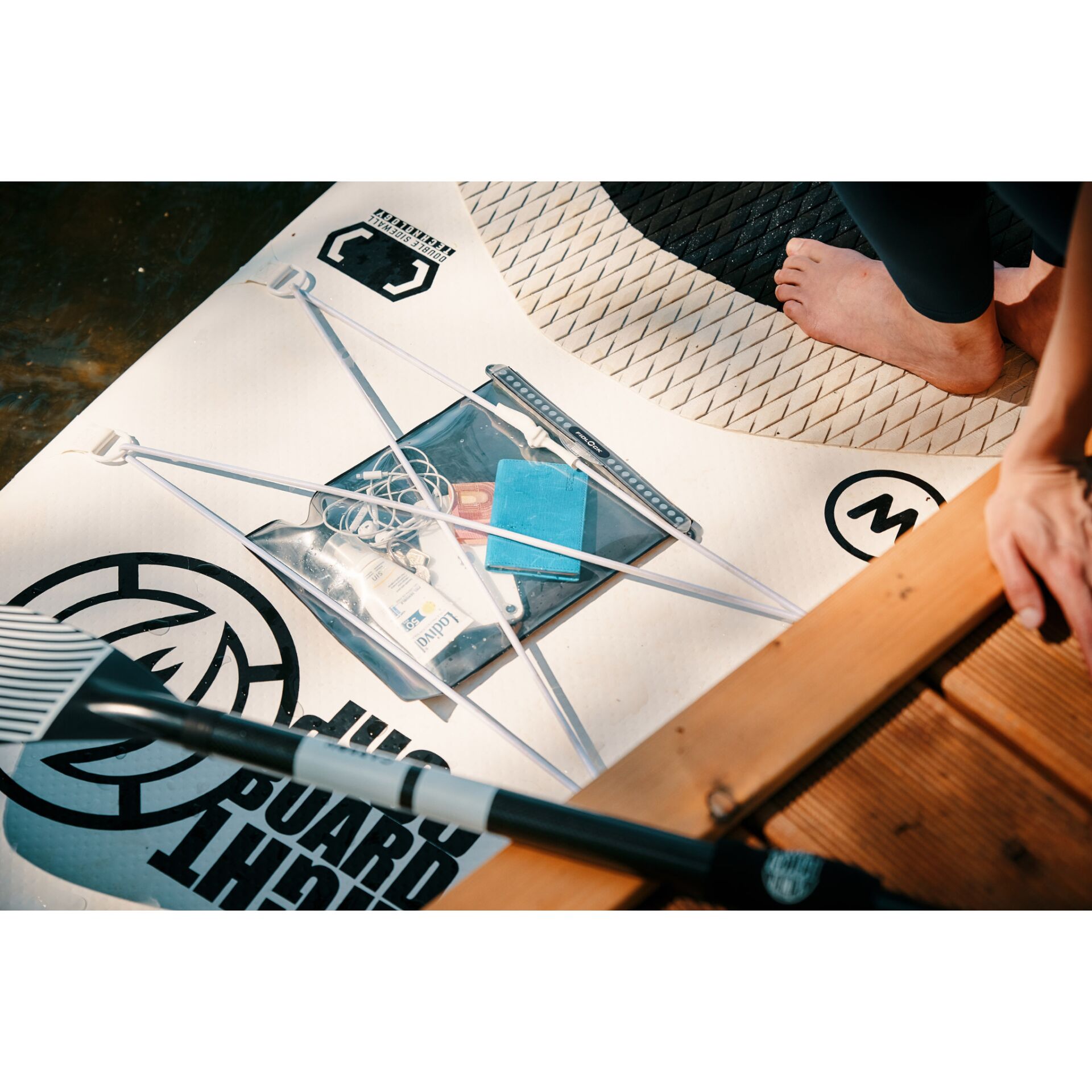 Dekoration für Zuhause, Drinnen, Innenarchitektur, Teppich, Kaffeetisch