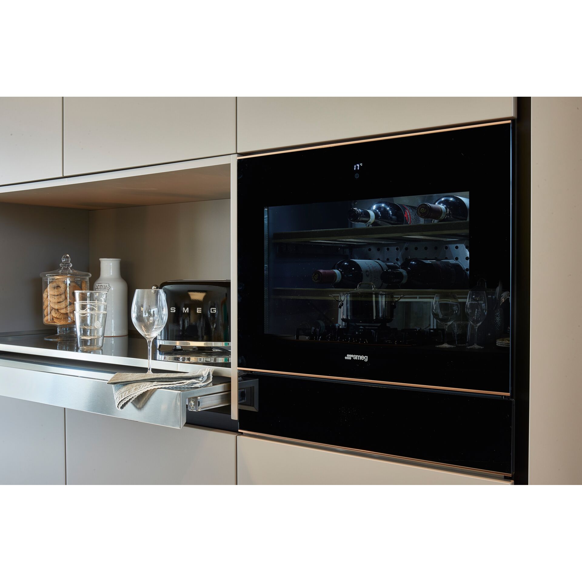 Drinnen, Innenarchitektur, Gerät, Mikrowelle, Kabinett, Drinnen, Innenarchitektur, Gerät, Mikrowelle, Kabinett, Drinnen, Innenarchitektur, Gerät, Mikrowelle, Kabinett, Drinnen, Innenarchitektur, Gerät, Mikrowelle, Kabinett