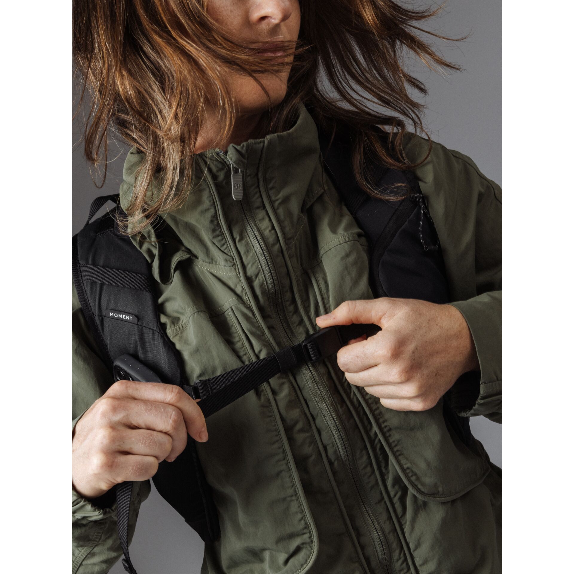 Outdoor jacket, Olivgrün, Reißverschluss vorne, Rucksackgurte, Ohne Marke