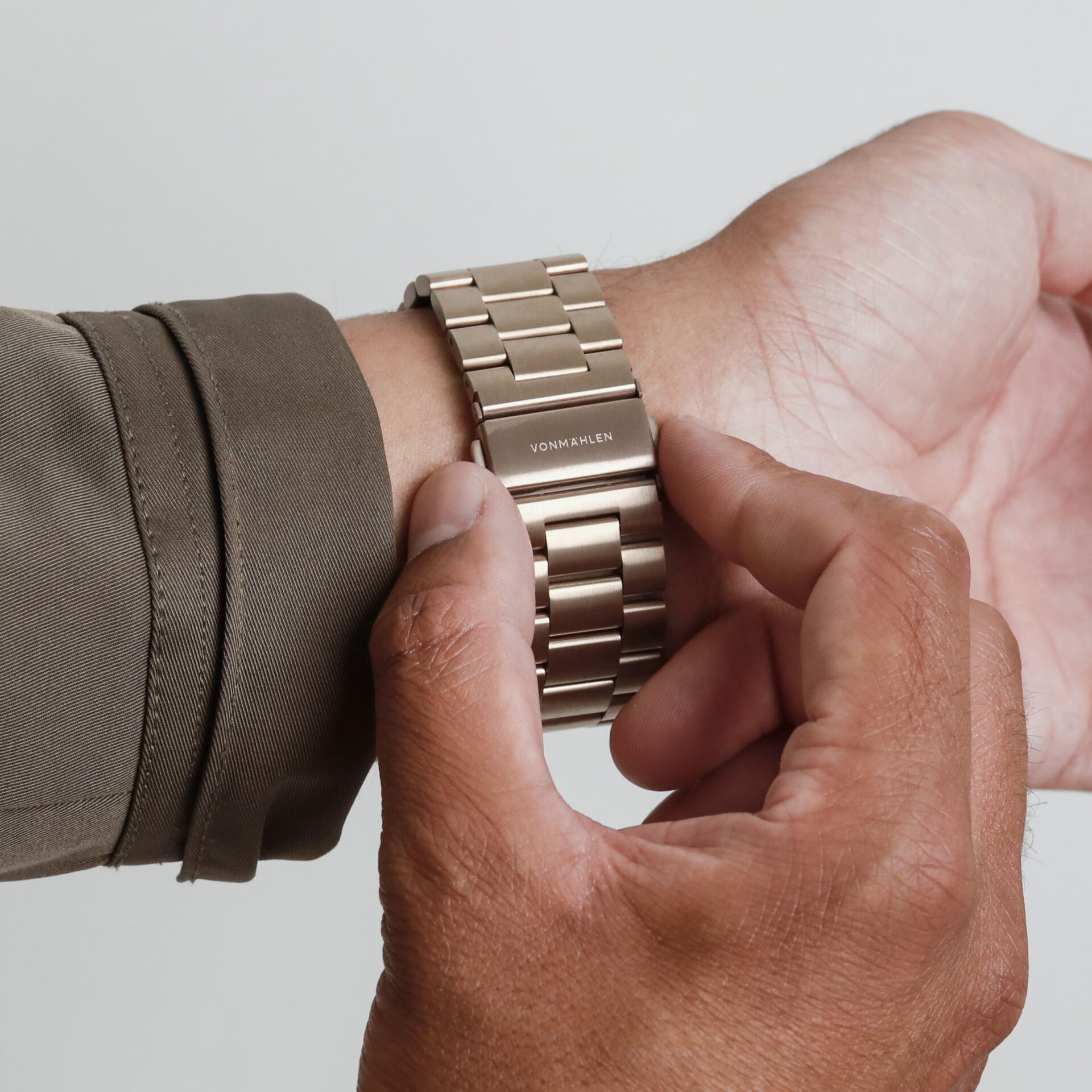 Finger, Hand, Armbanduhr, Handgelenk, Arm, Finger, Hand, Armbanduhr, Handgelenk, Arm