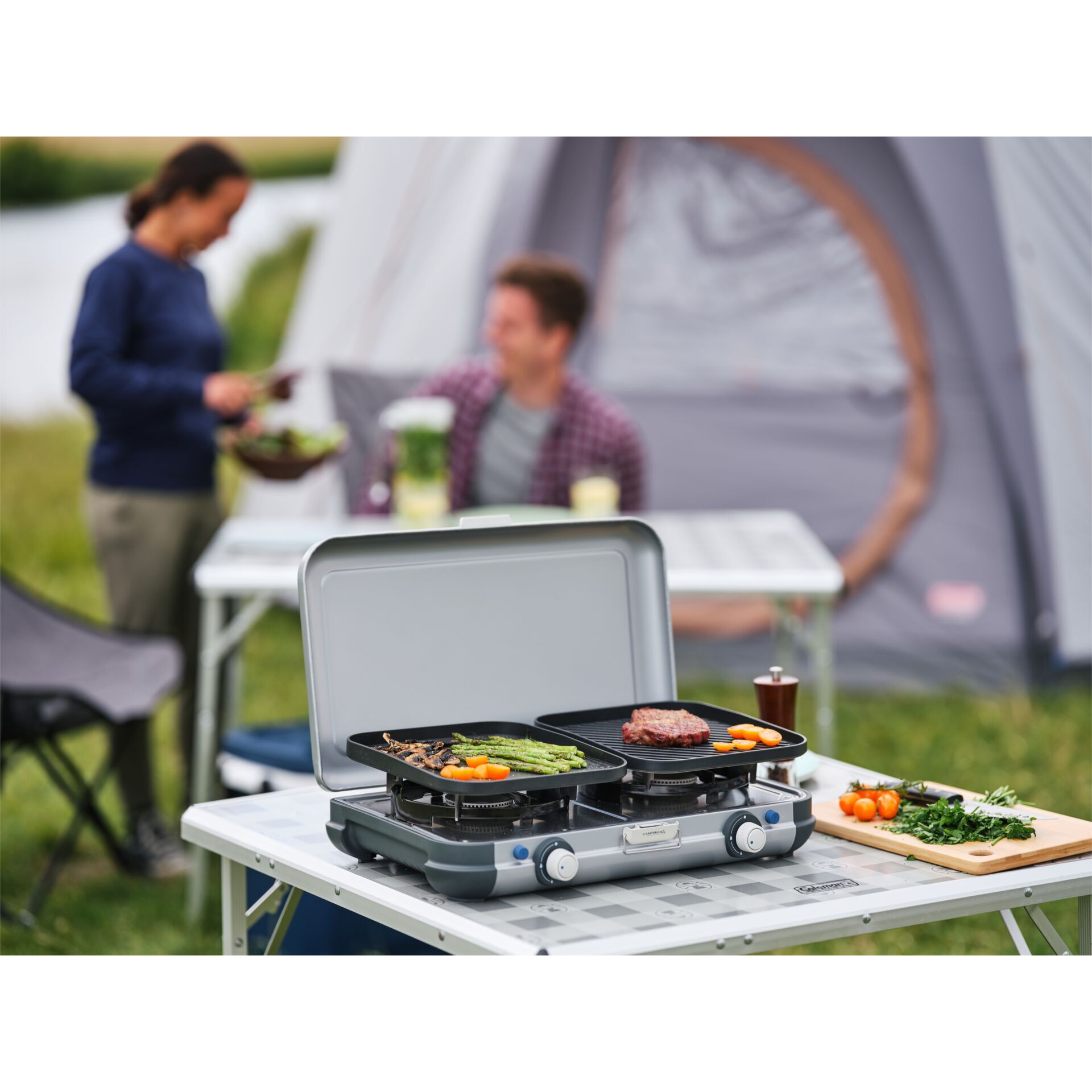 Kochgeschirr, Topf, Kochfeld, Küche, Kochtopf, Bbq, Grillen, Person, Stuhl, Mobiliar