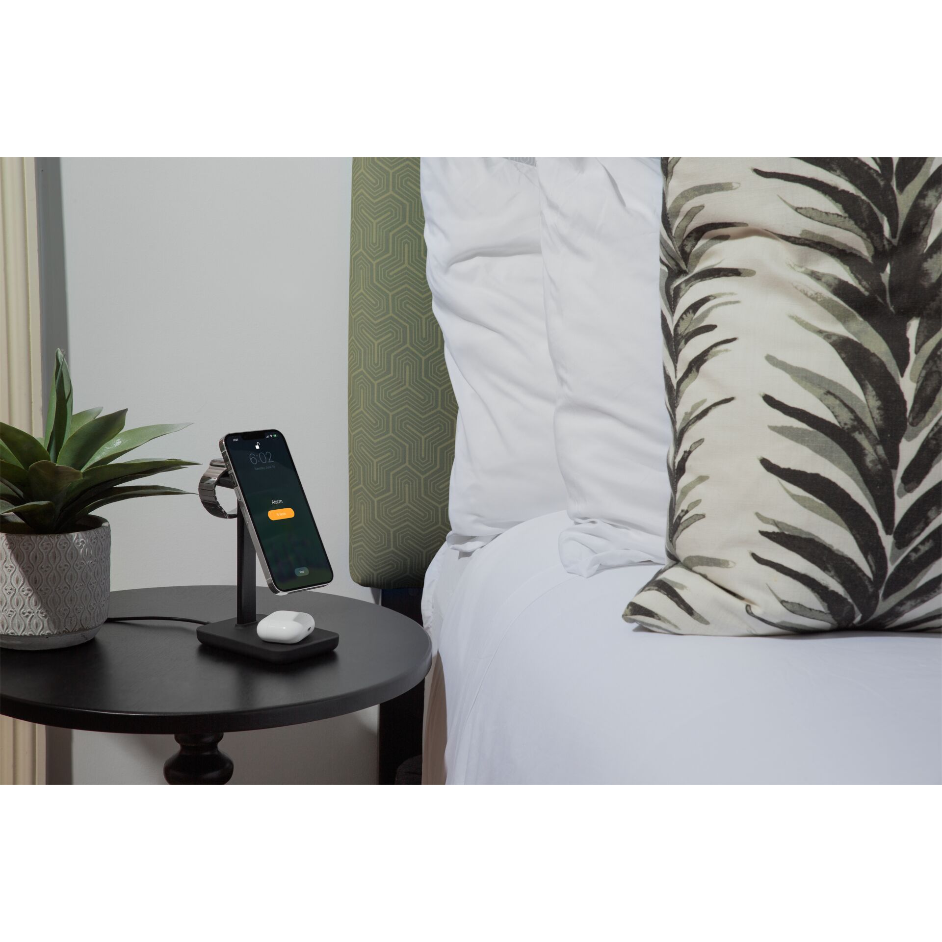 Kissen, Dekoration für Zuhause, Tabelle, Handy, Pflanze