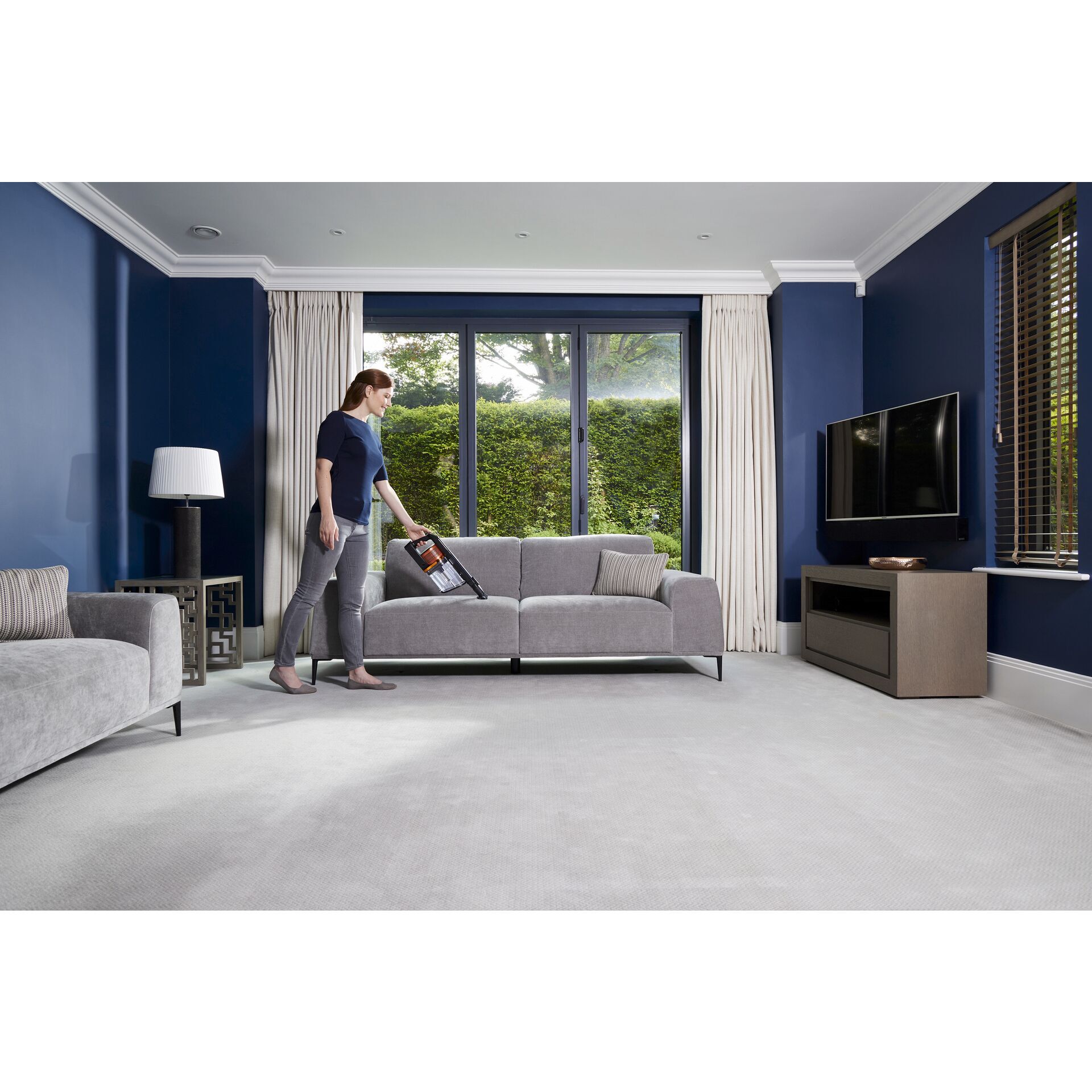 Innenarchitektur, Wohnzimmer, Computerausrüstung, Überwachen, Bildschirm