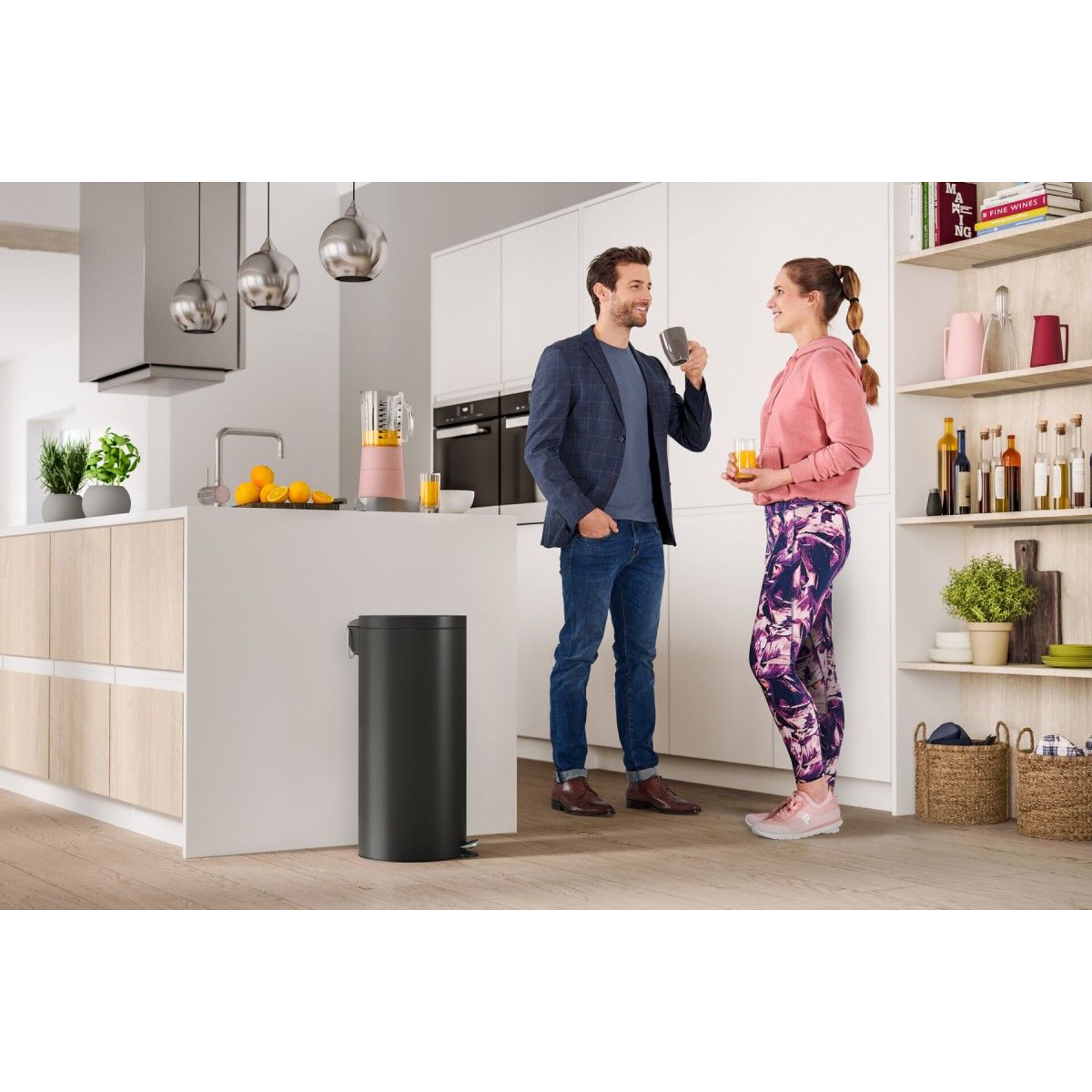küche, paar, beige, behälter, mülleimer
