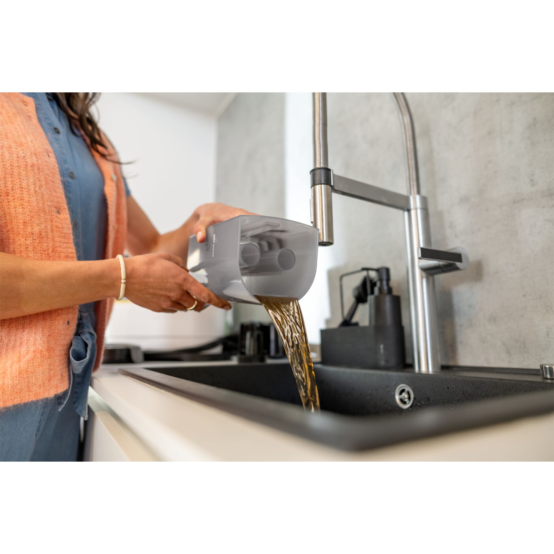 Sinken, Waschbeckenhahn