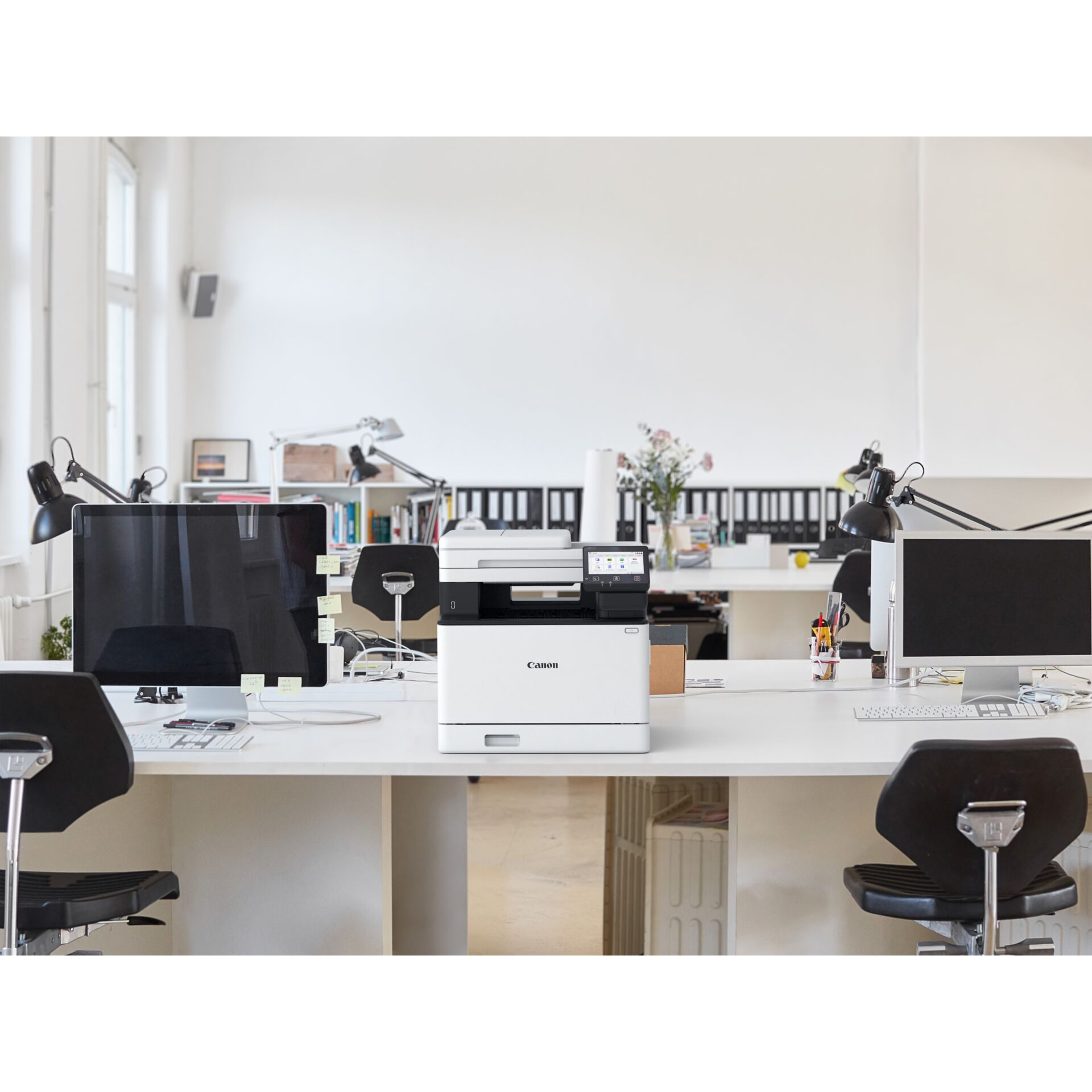 Moebel, Tabelle, Schreibtisch, Stuhl, Drinnen