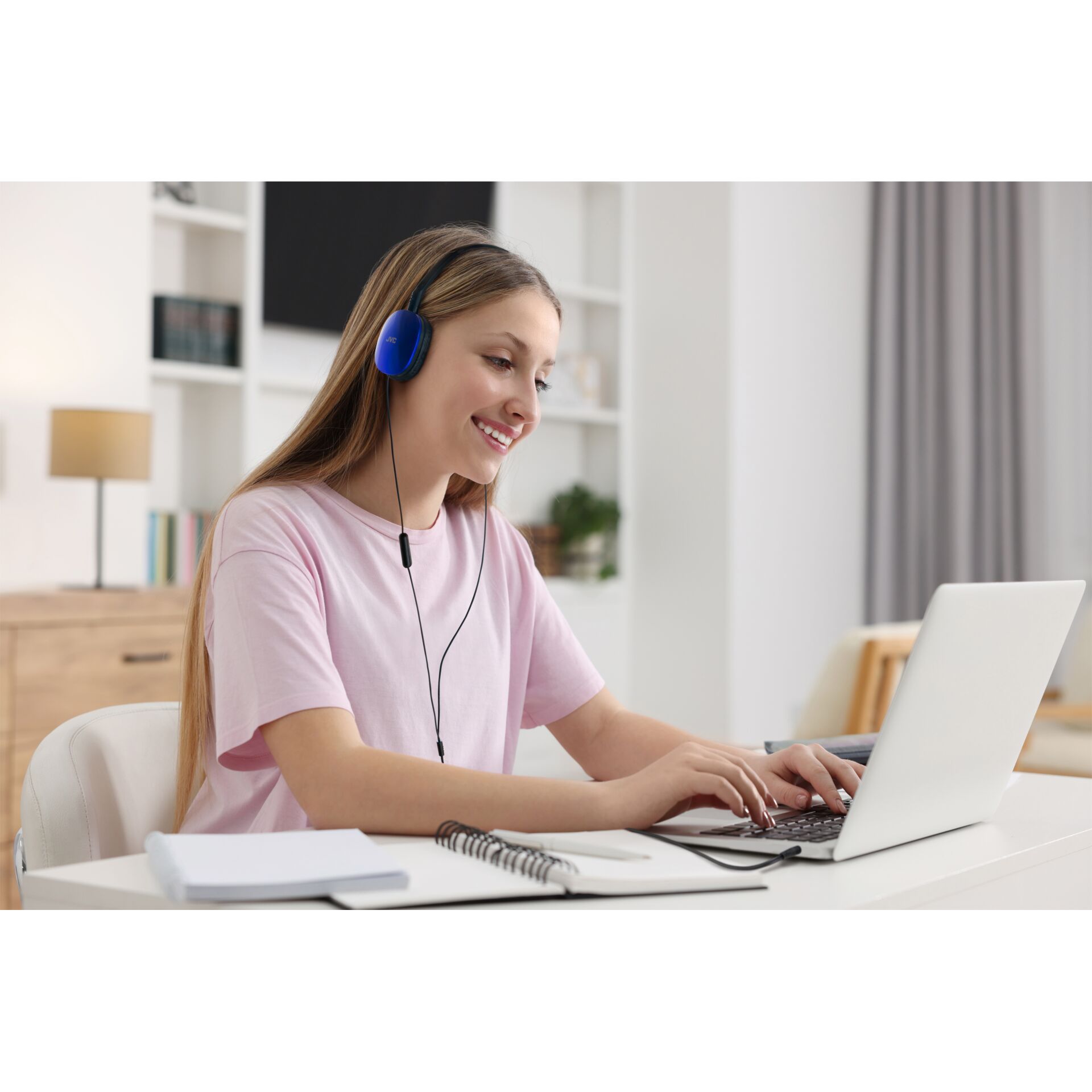 Person, Sitzen, Kopf, Gesicht, Laptop