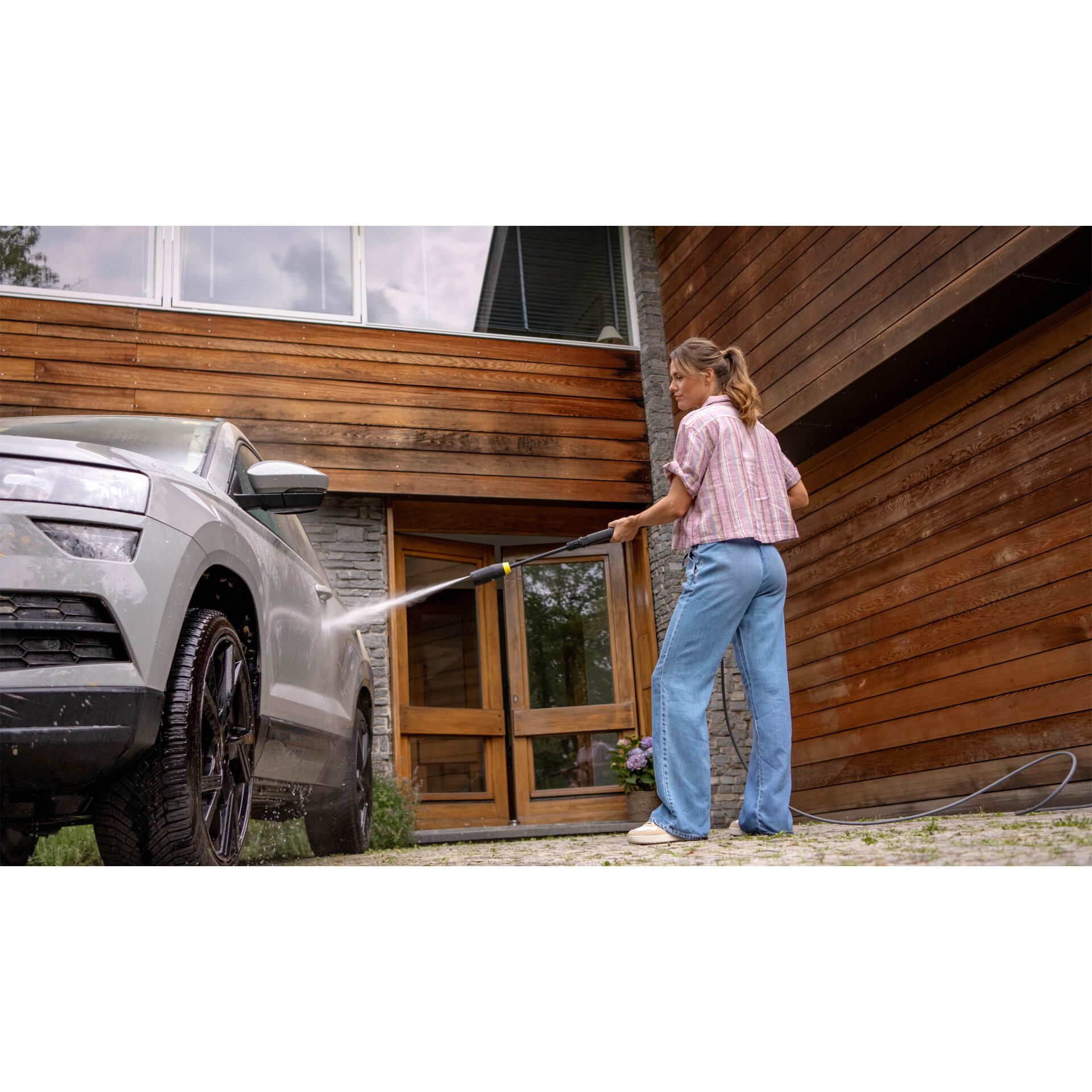 Drinnen, Innenarchitektur, Holzpaneele, Person