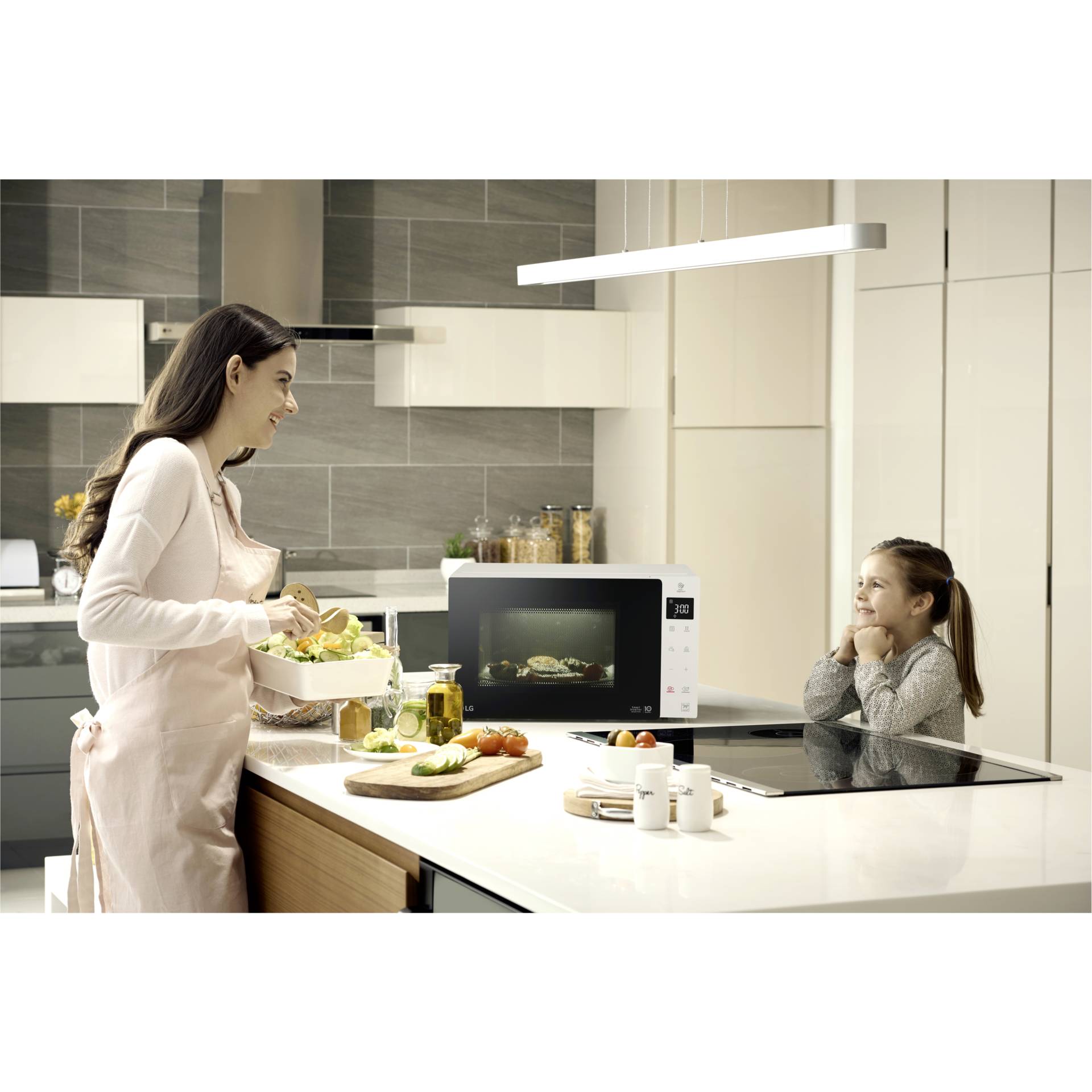 Drinnen, Küche, Person