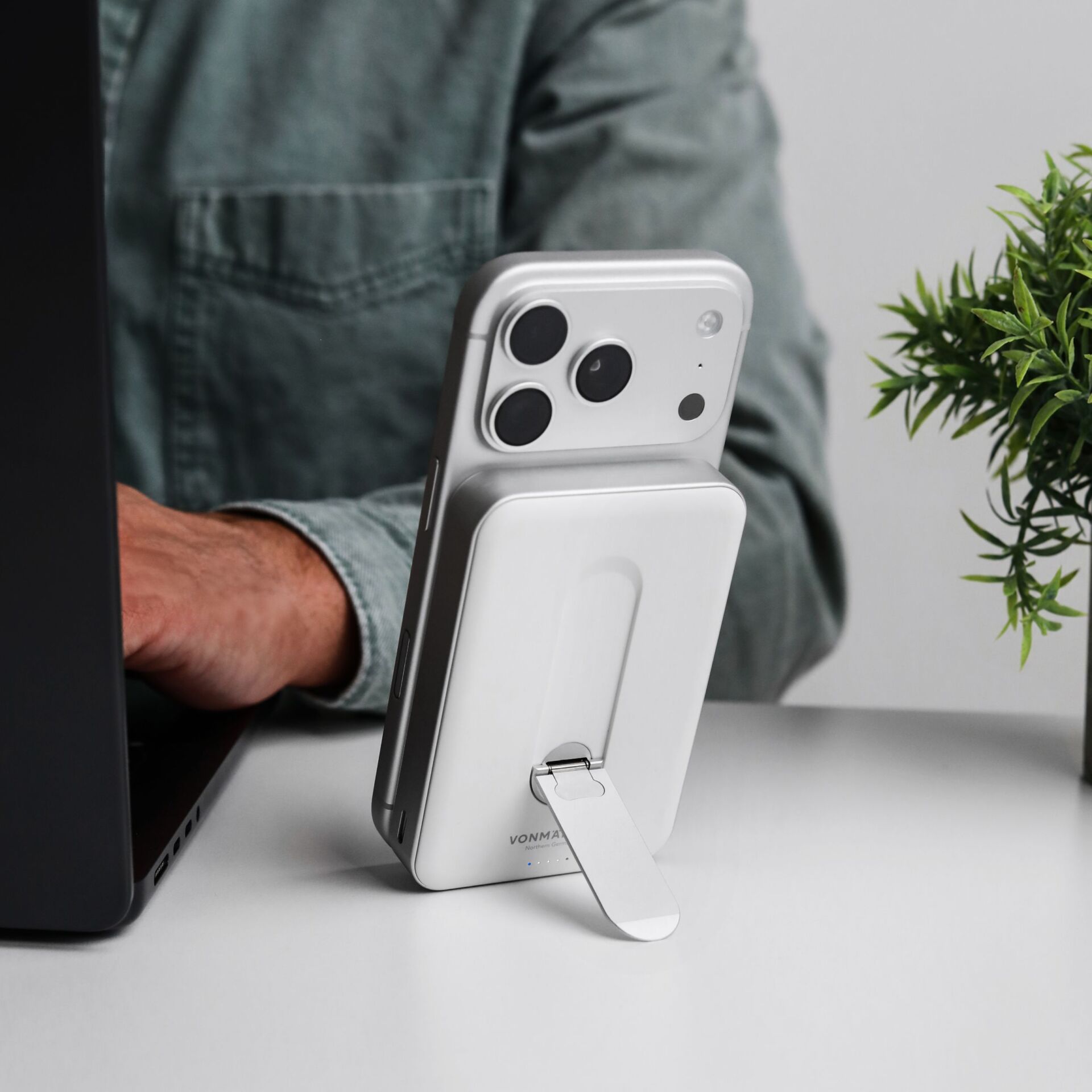 Telefonhalter, MagSafe-Ladegerät, iPhone-Hülle, kabelloses Ladegerät, Schreibtischzubehör