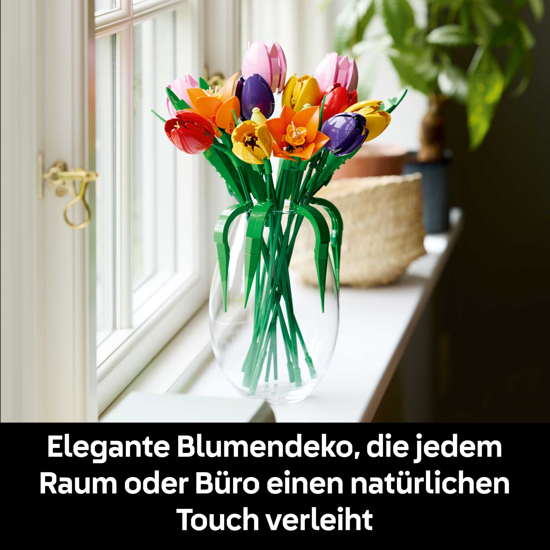 Blume, Blumen-Arrangement, Blumenstrauß, Glas, Fensterbank