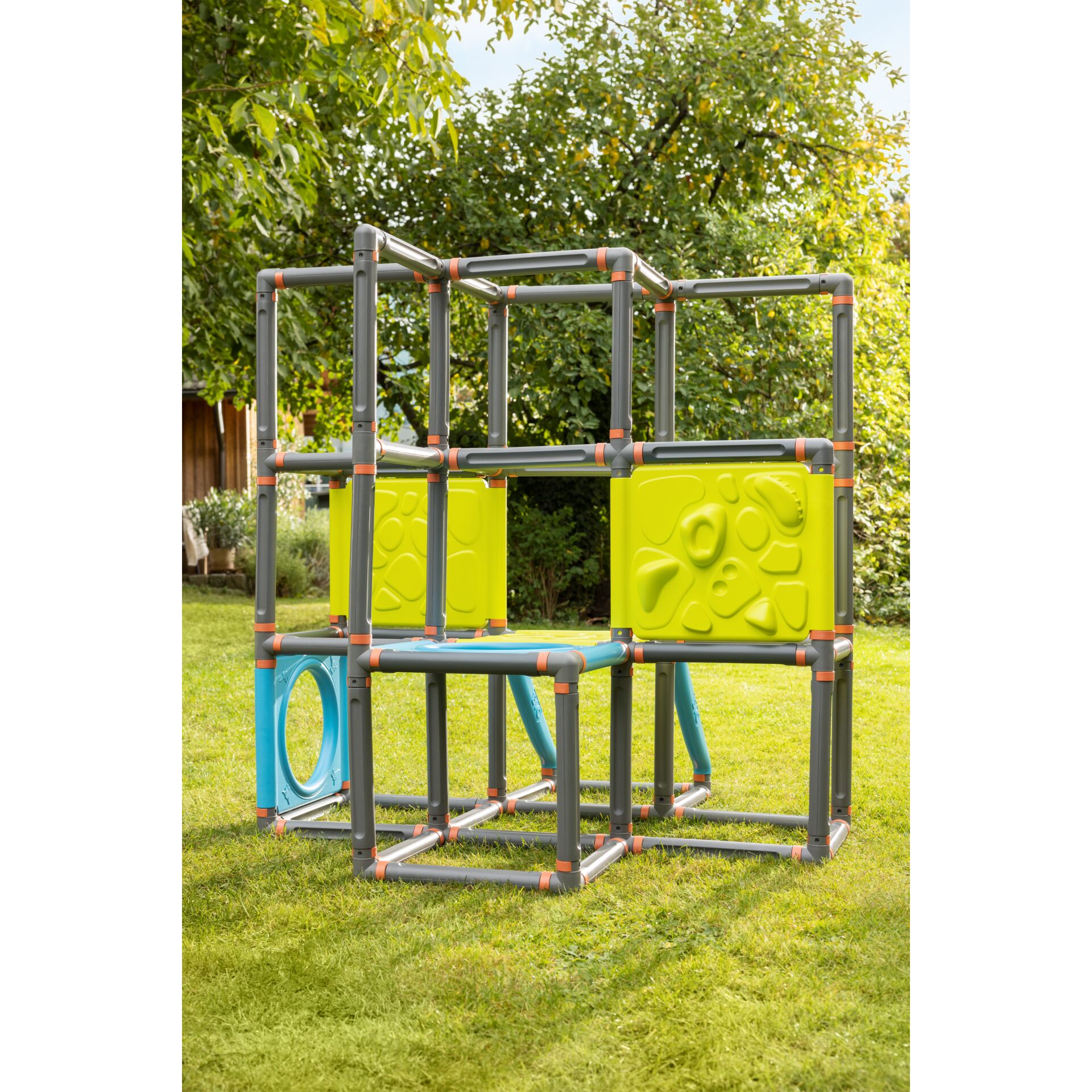 Spielbereich, Spielbereich im Freien, Draußen, Gras, Pflanze