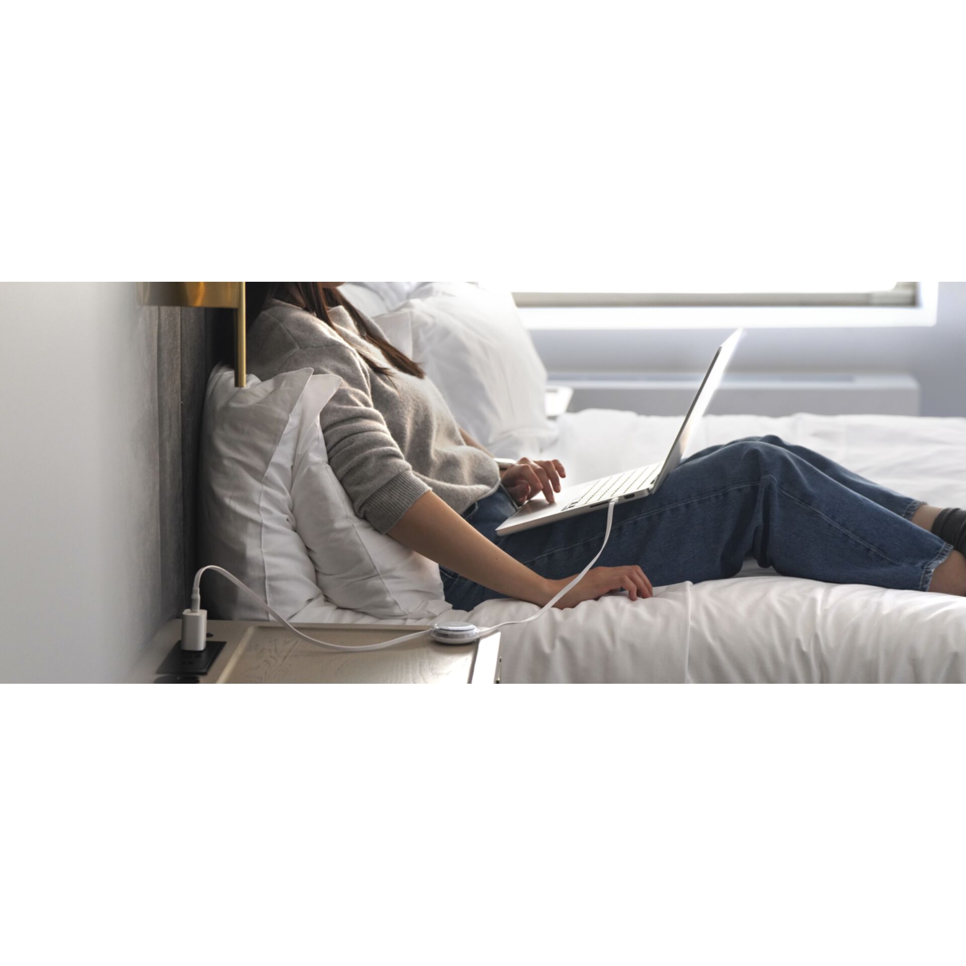 Person, Sitzen, Innenarchitektur, Erwachsener, Frau