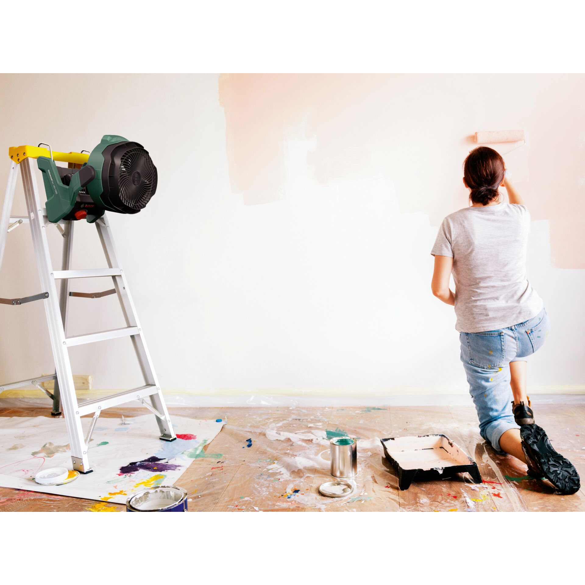 Person, Renovierungsarbeiten