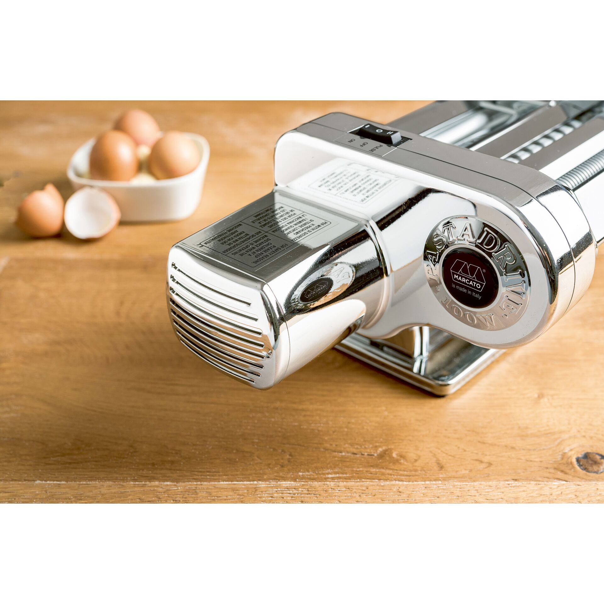 pasta machine, stainless steel, inox, egg tray, eggs