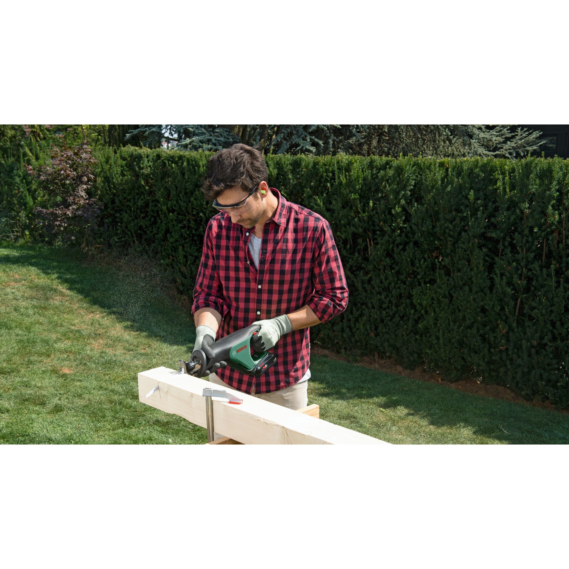 Bekleidung, Handschuh, Brille, Person, Gras, Bekleidung, Handschuh, Brille, Person, Gras