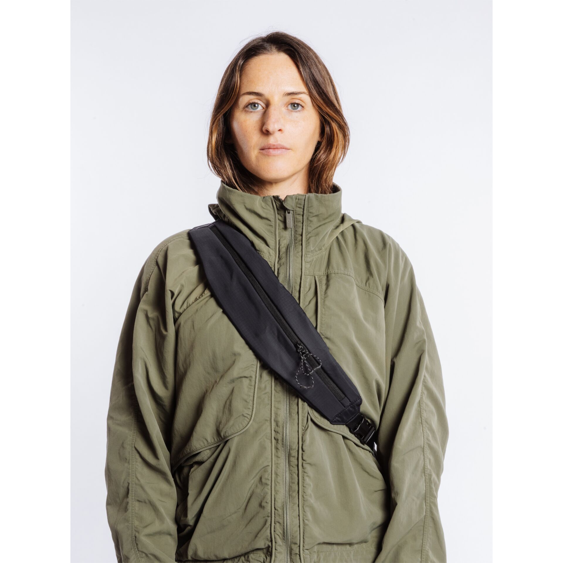 Jacket, Olivgrün, Schultertasche, Crossbody-Tragegurt, Reißverschlusstaschen