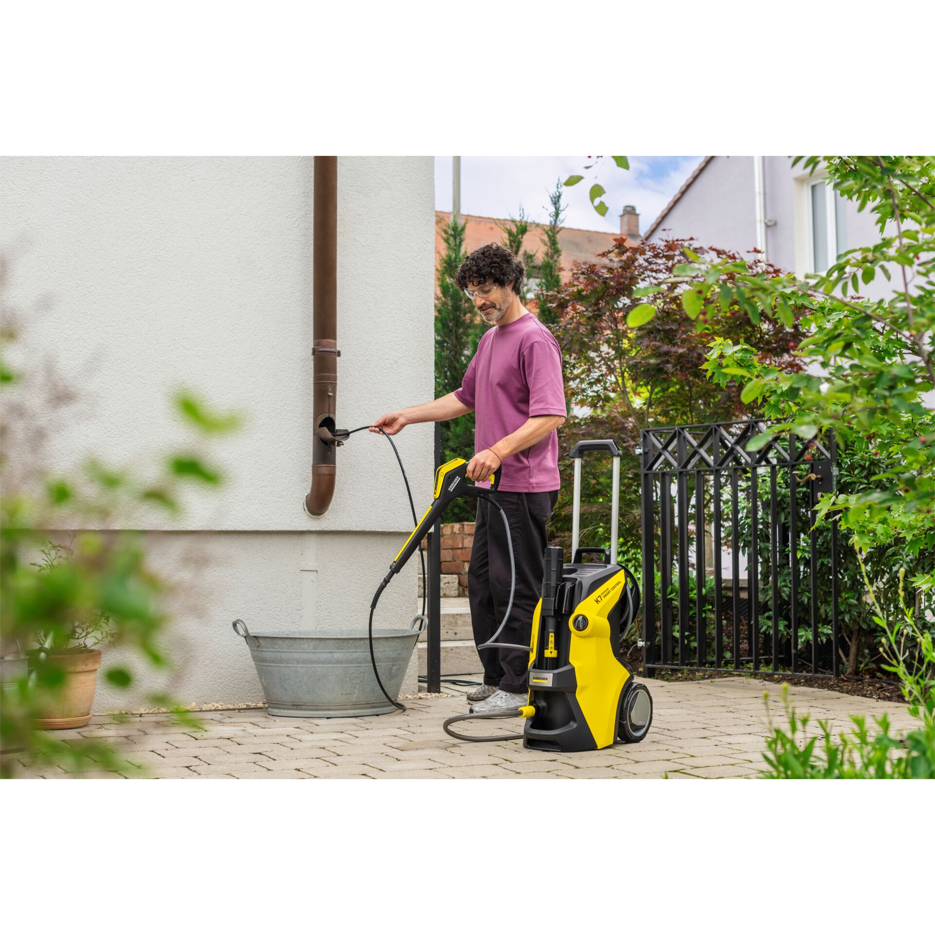 Person, E-Scooter, Fahrzeug, Schuh, Gras