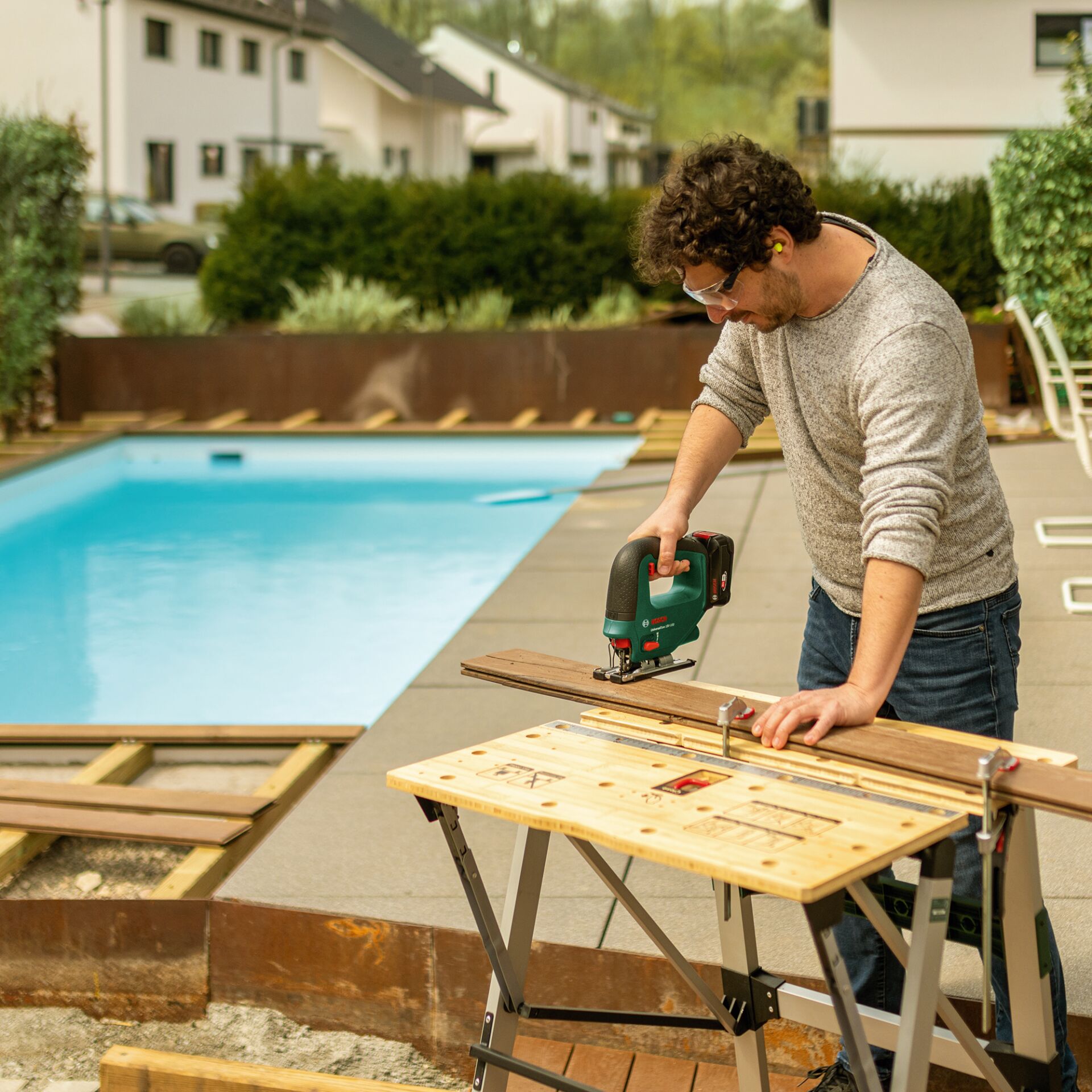Gerät, Elektrische Bohrmaschine, Werkzeug, Person, Holzbearbeitung