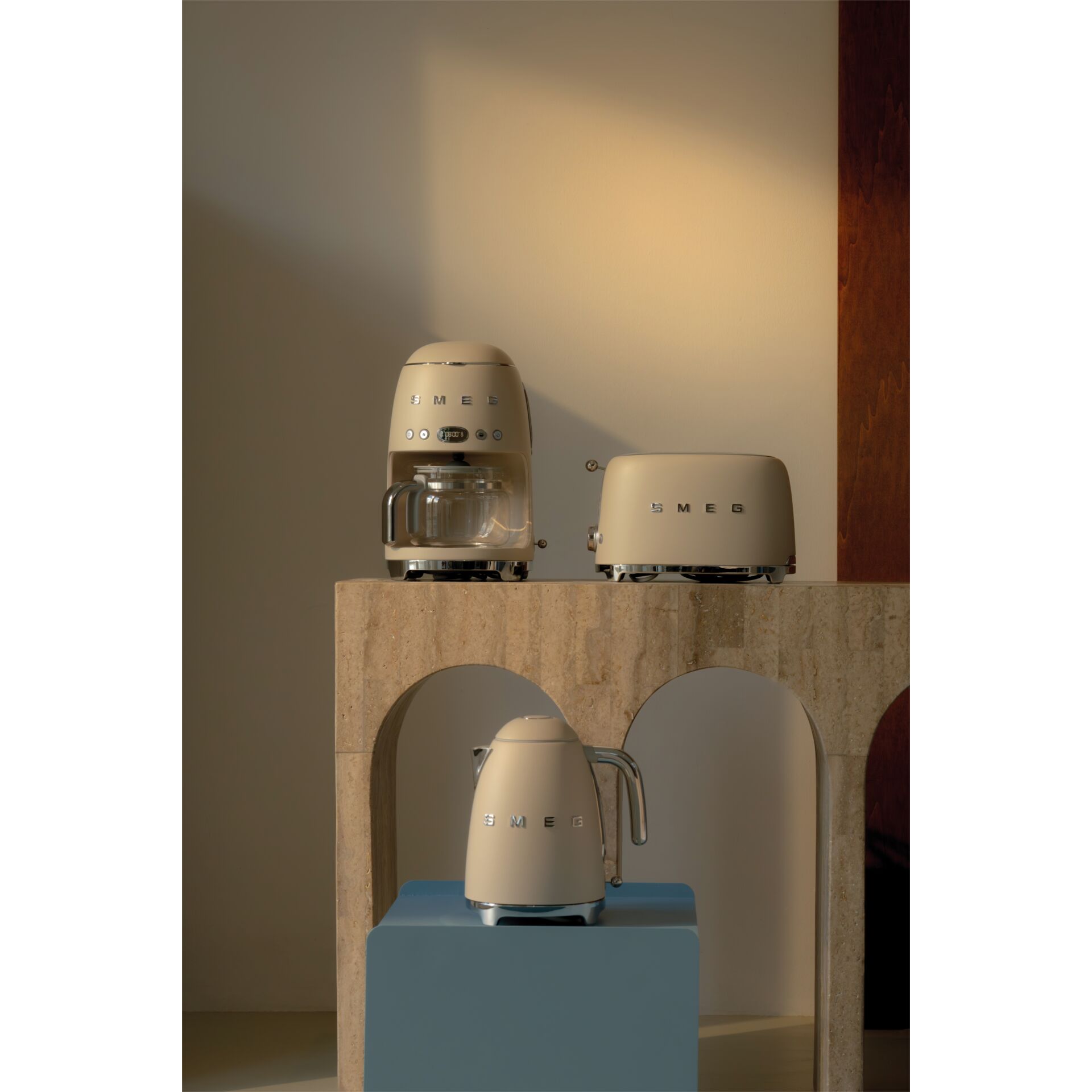 Smeg, Kaffeemaschine, Toaster, Küchengerät, Beige