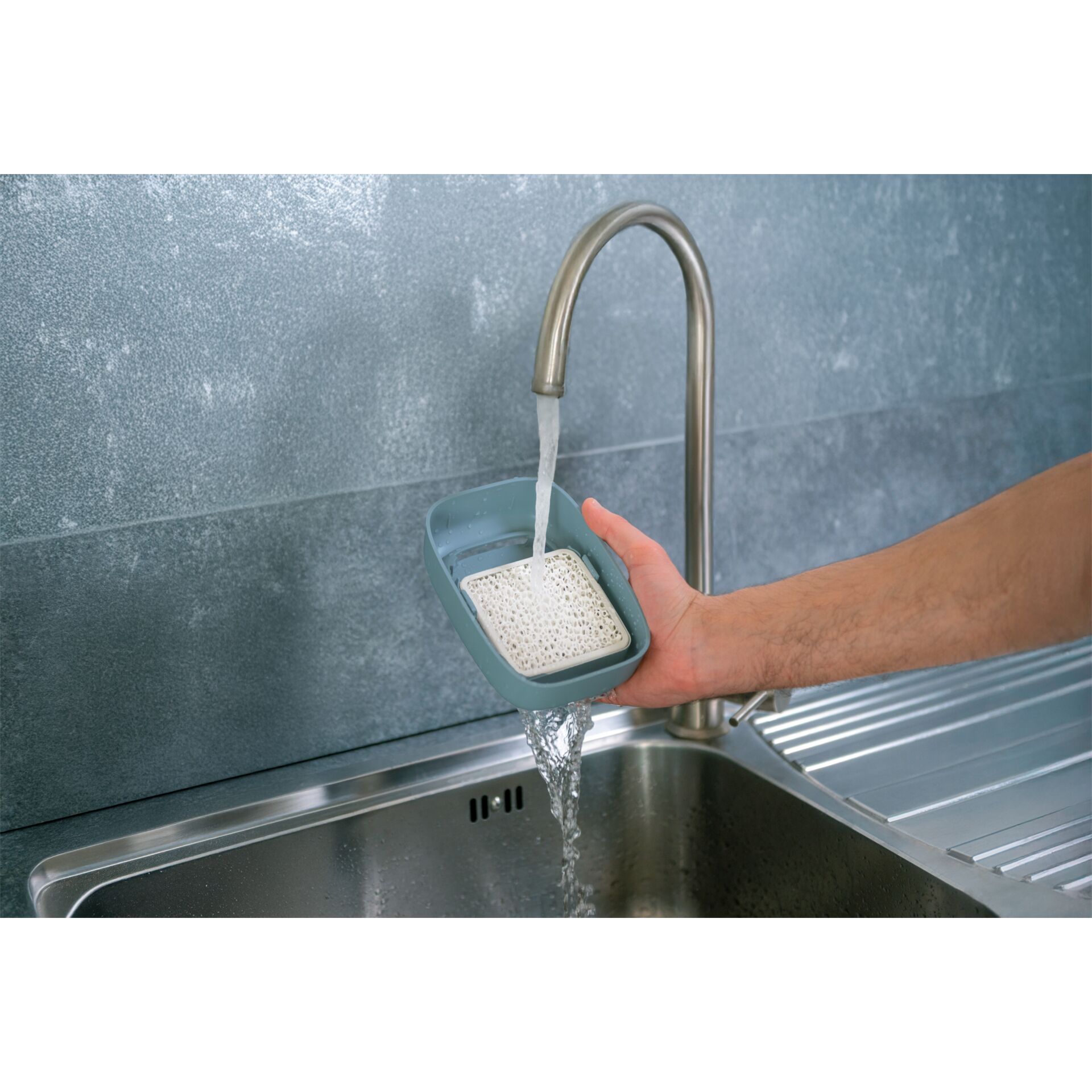 Sinken, Waschbeckenhahn