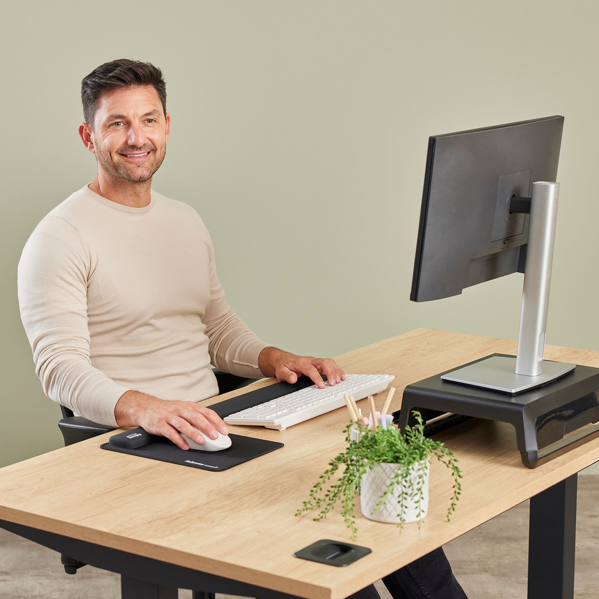 Schreibtisch, Mobiliar, Tabelle, Pflanze, Handy