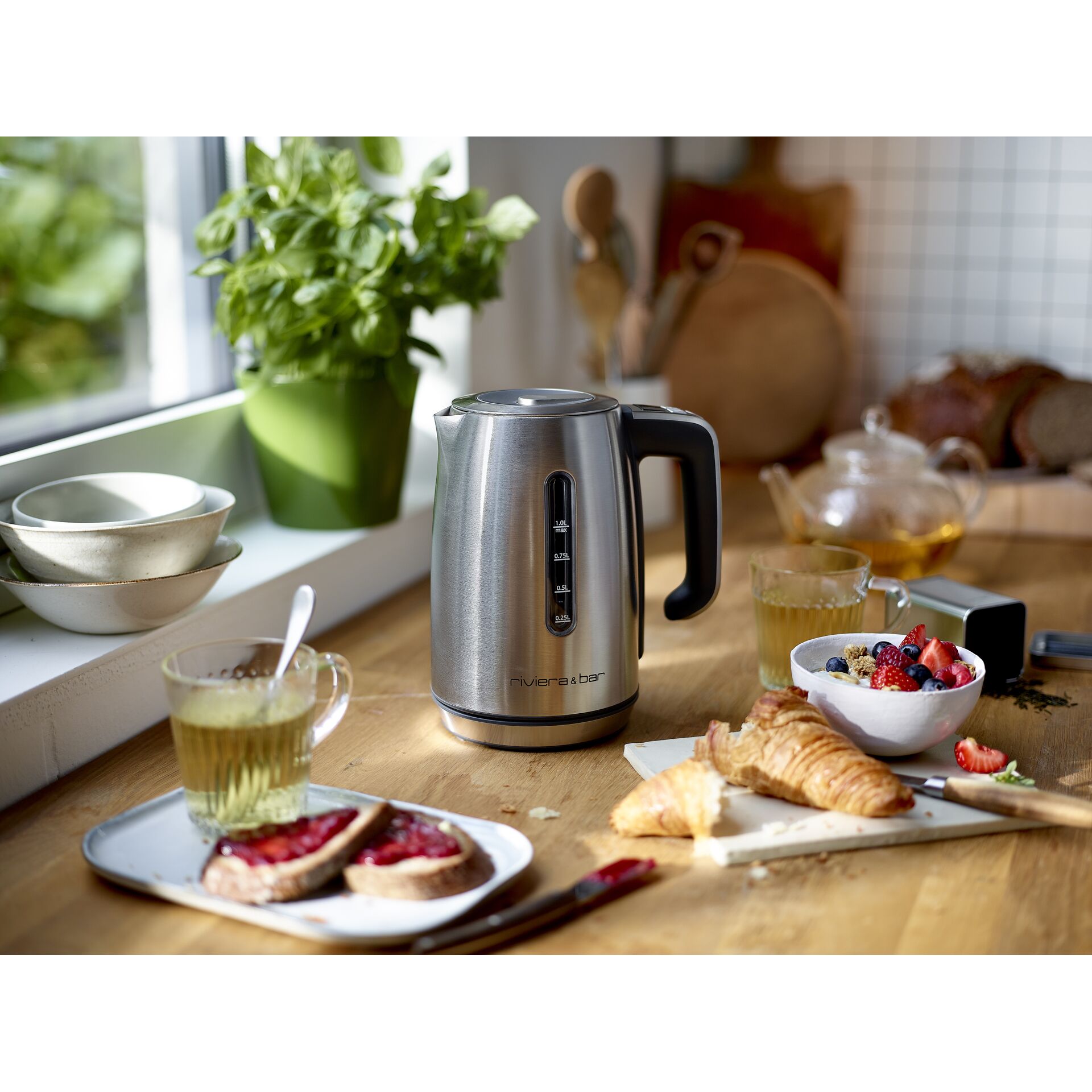 Kessel, Elektrische Kanne, Edelstahl, Schwarzer Griff, Wasserstand