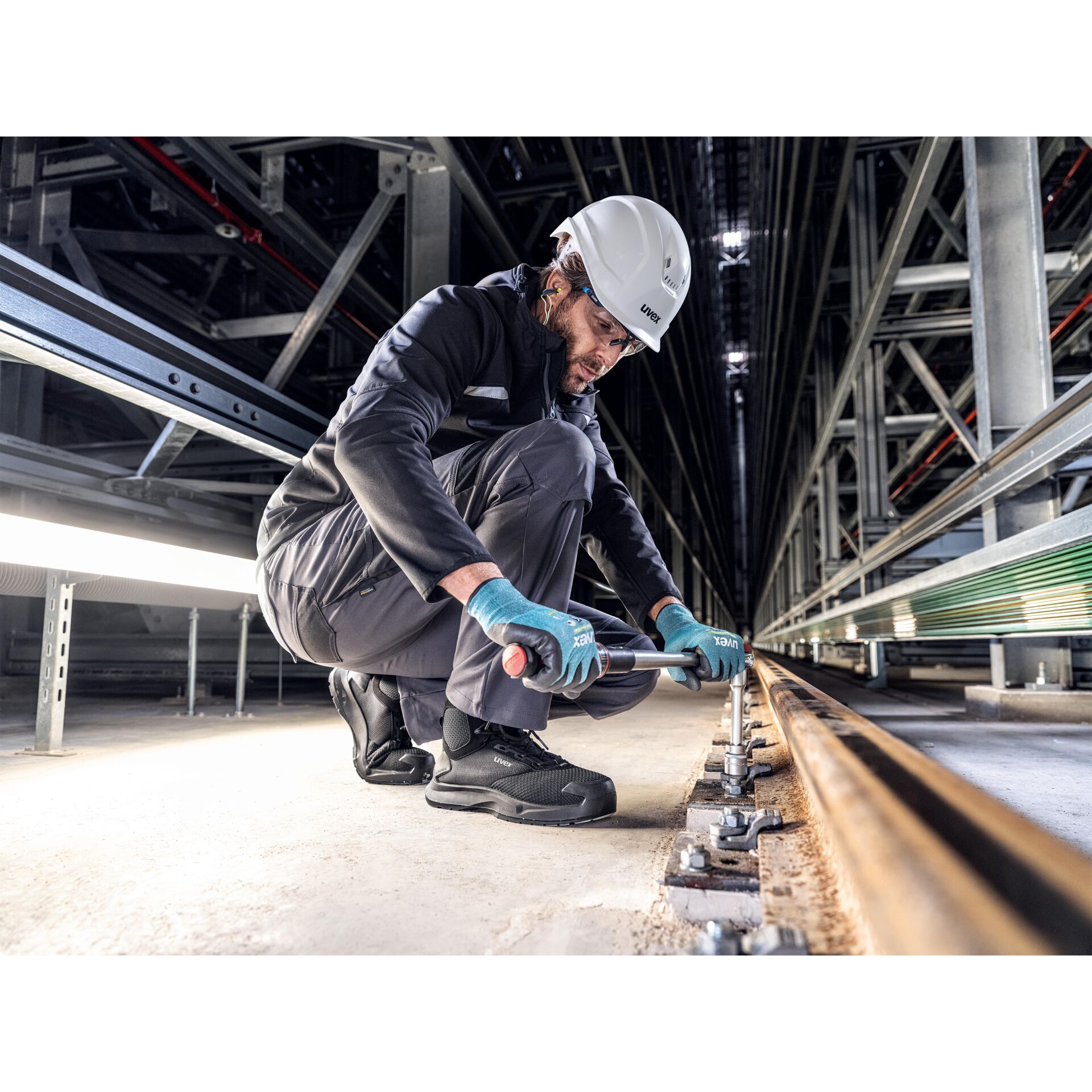 Person, Arbeiter, Kleidung, Handschuh, Fabrik