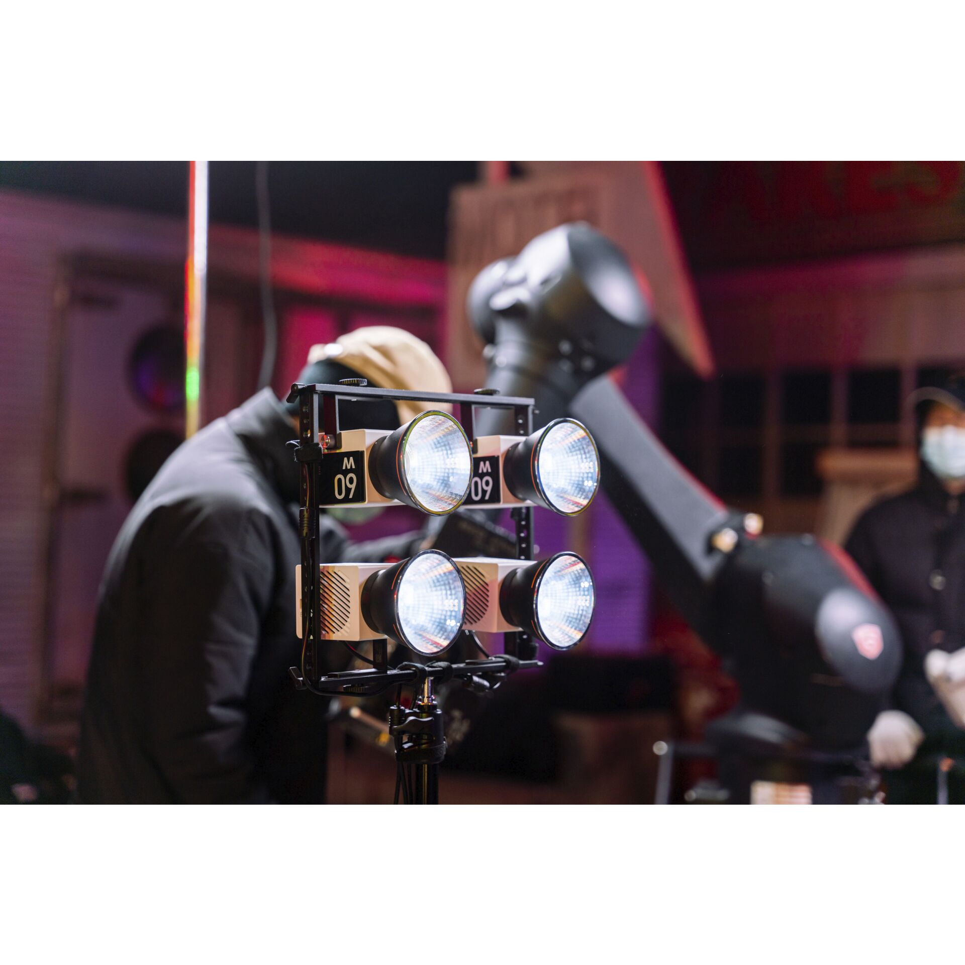 Beleuchtung, Erwachsener, Männlich, Mann, Person