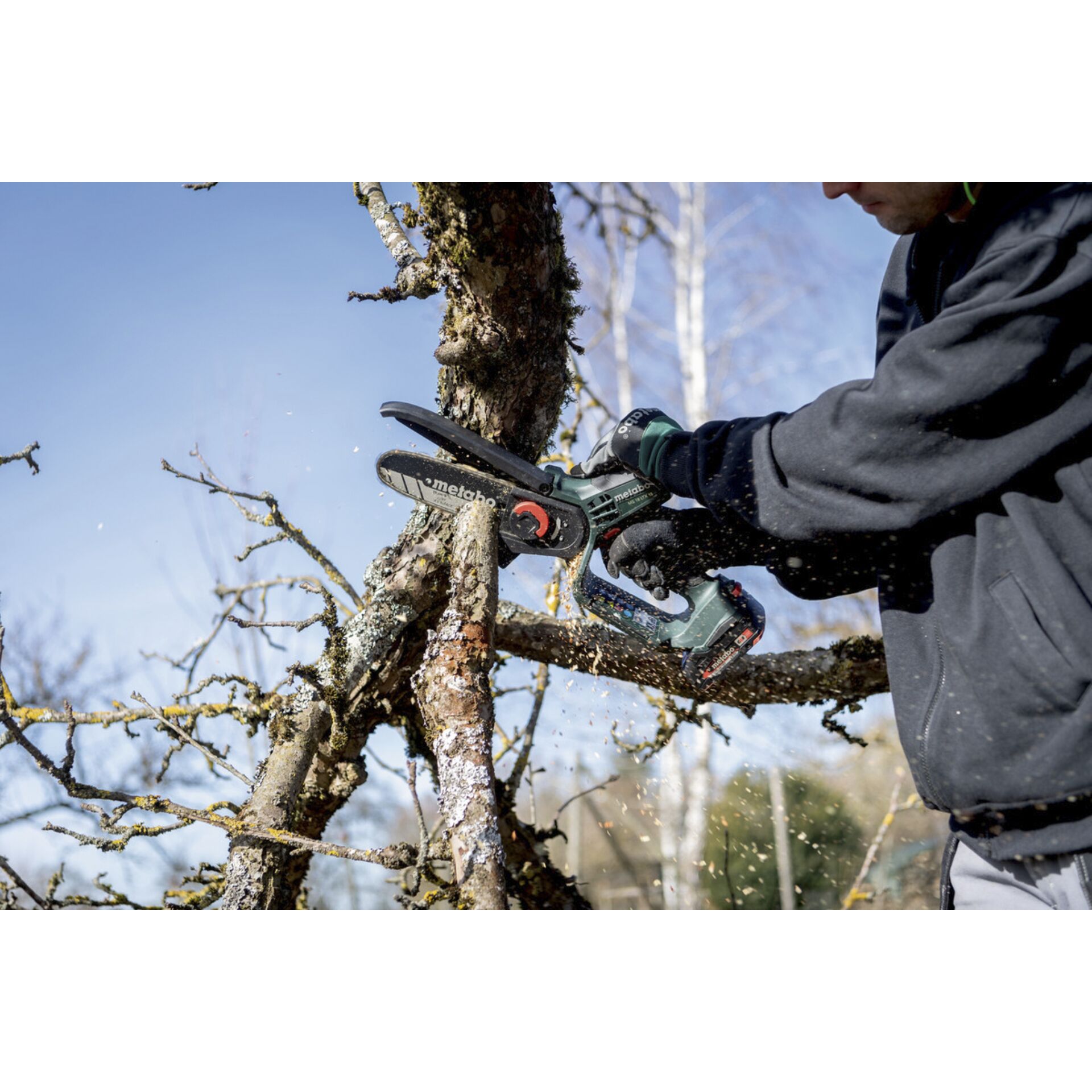 Person, Kleidung, Handschuh, E-Scooter, Fahrzeug