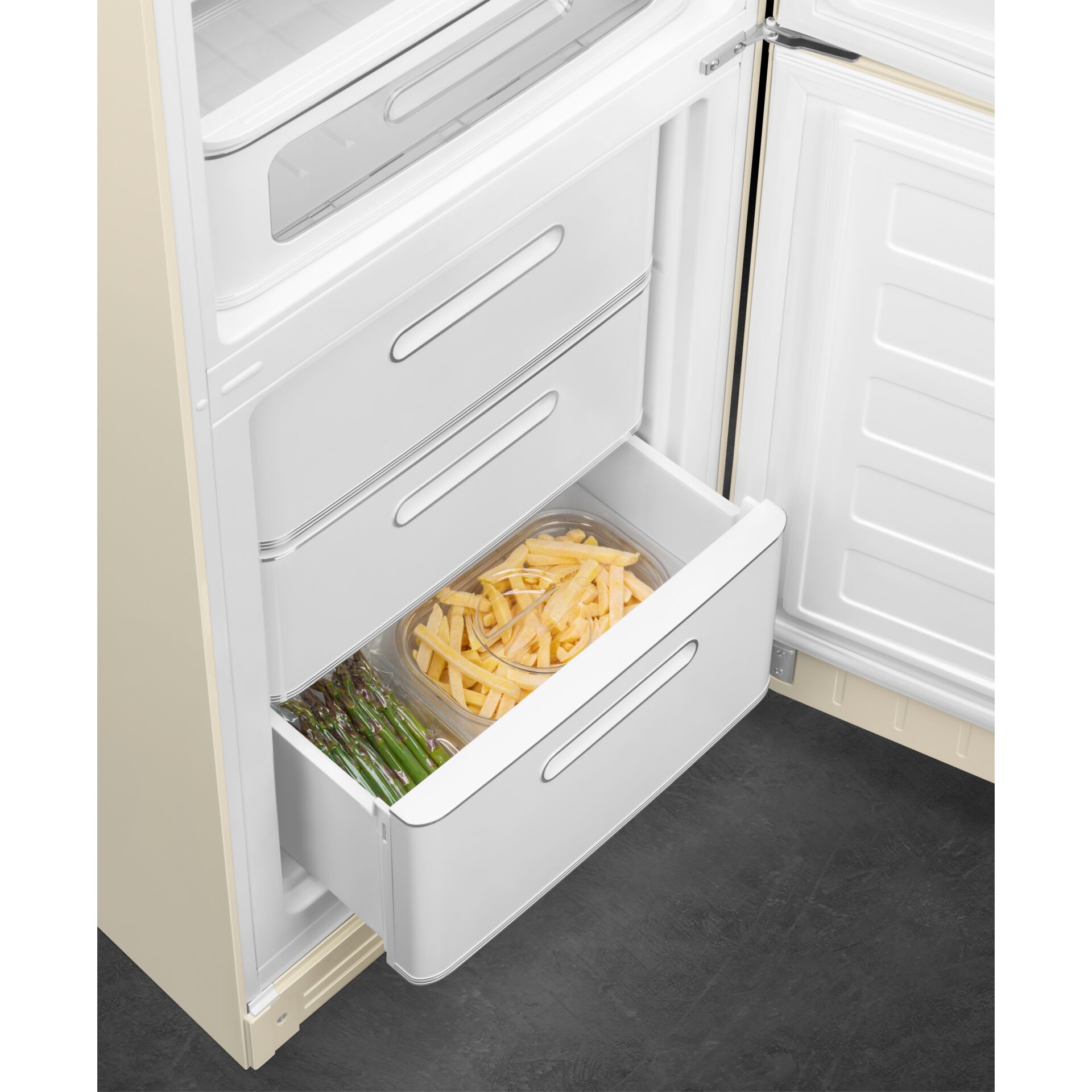 Schublade, Mobiliar, Gerät, Elektrisches Gerät, Kühlschrank, Schublade, Mobiliar, Gerät, Elektrisches Gerät, Kühlschrank