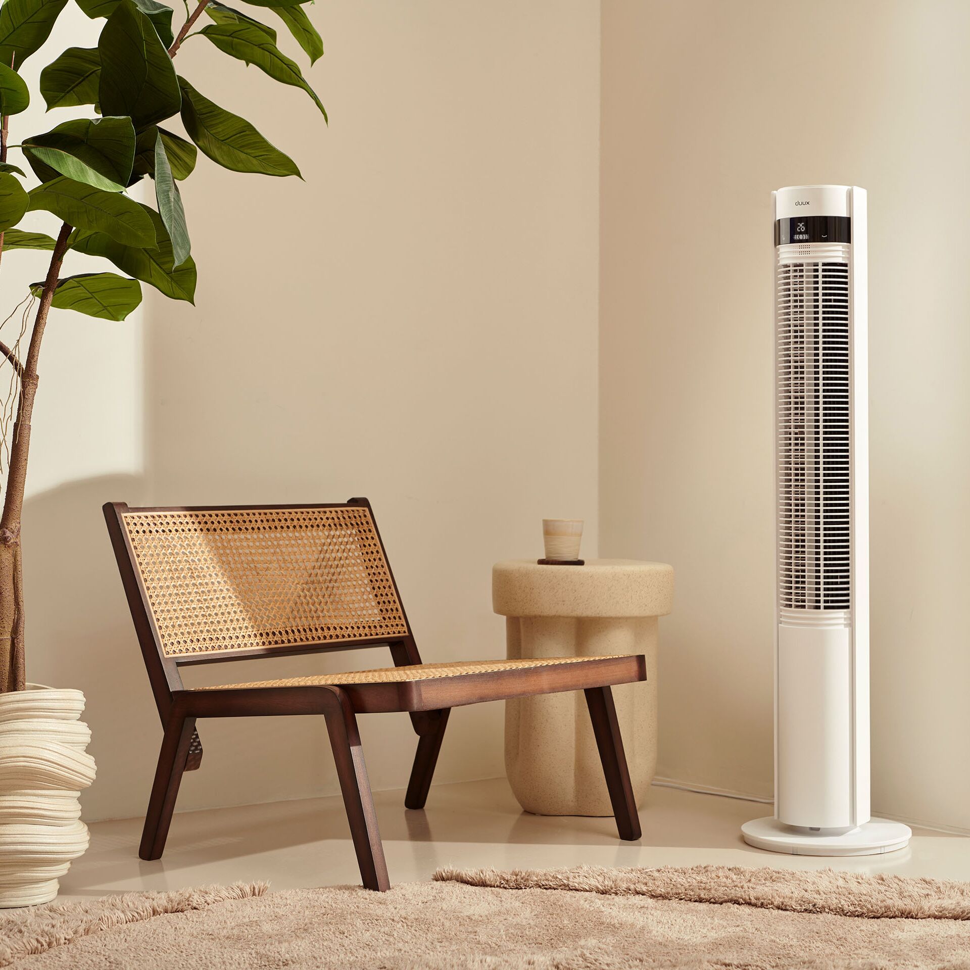 Tower fan, Oscillating fan, White, Wohnzimmer, Holzstuhl