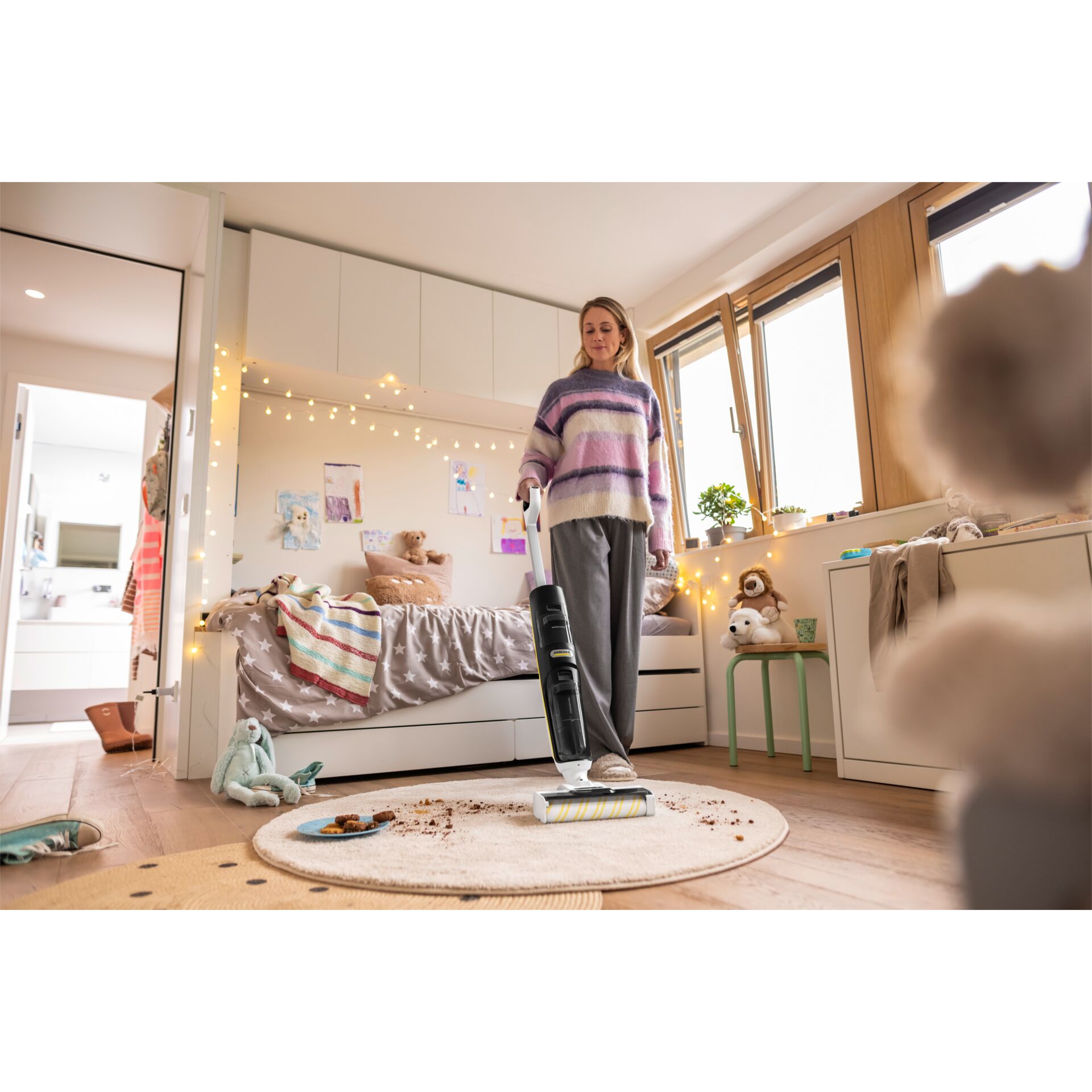 Staubsauger, Bodenreinigung, Wohnzimmer, Musterpullover, Kinderzimmer
