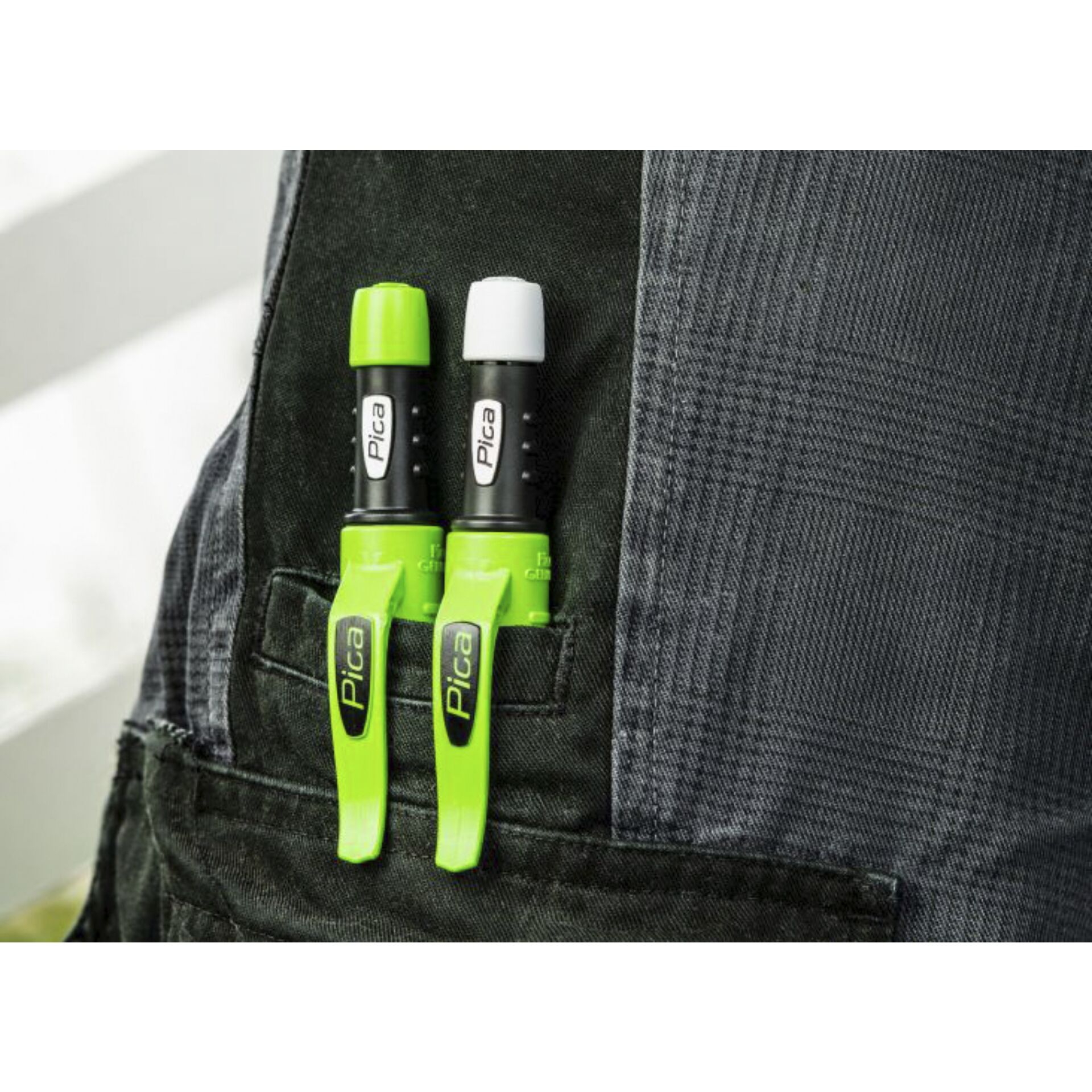 Gerät, Schraubenzieher, Werkzeug, Flasche