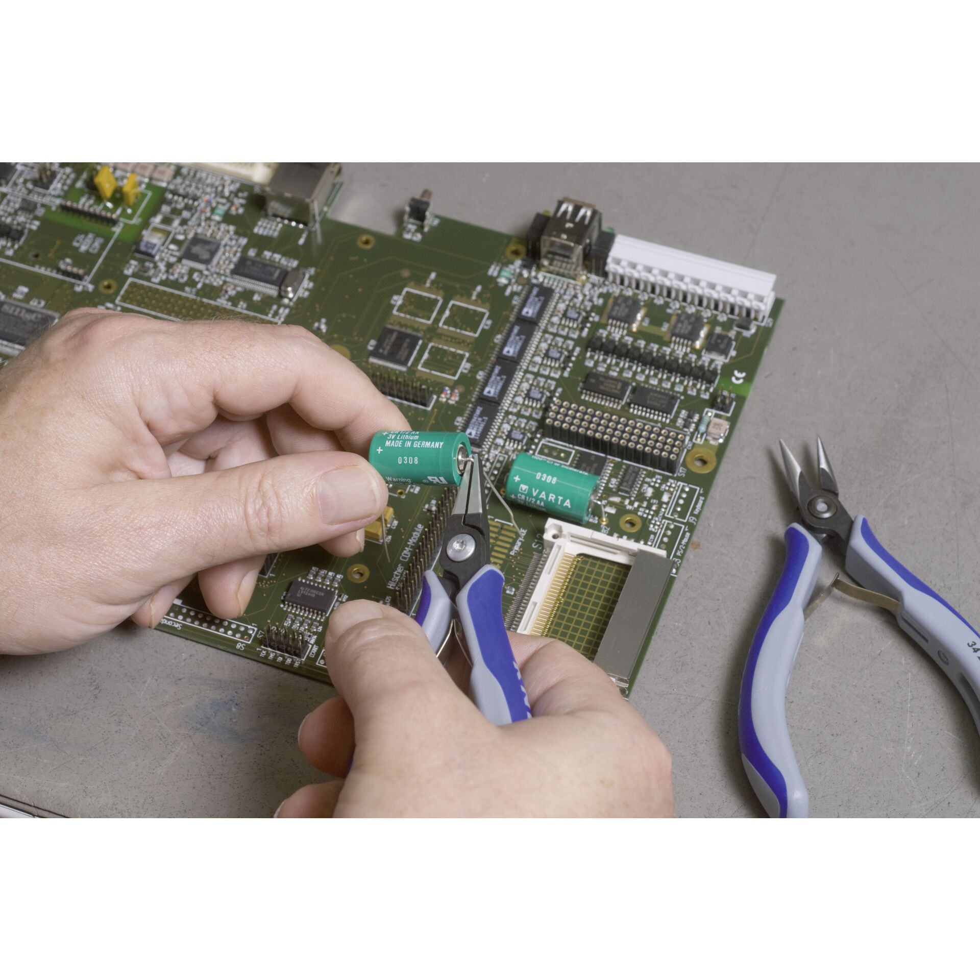 Elektronik, Hardware