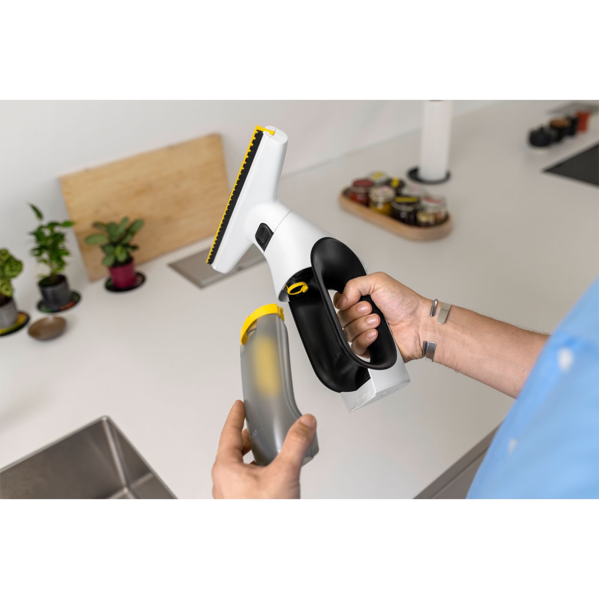 Fensterreiniger, Sprühgerät, Kühlerreiniger, Scheuermittel, Gebrauchsanleitung