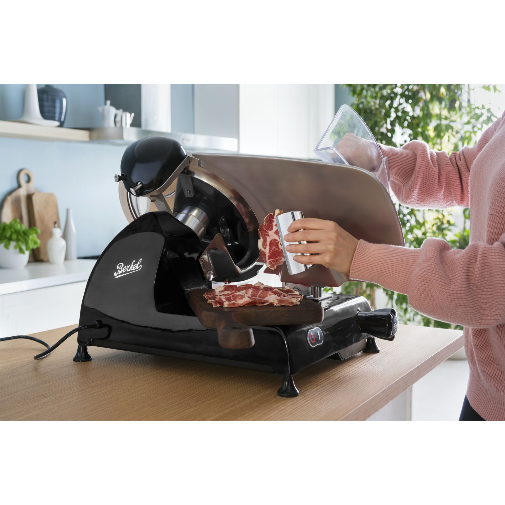Schinkenmaschine, Schnellschneidemaschine, Fleischschneidemaschine, rotierende Klinge, Haushaltsgerät