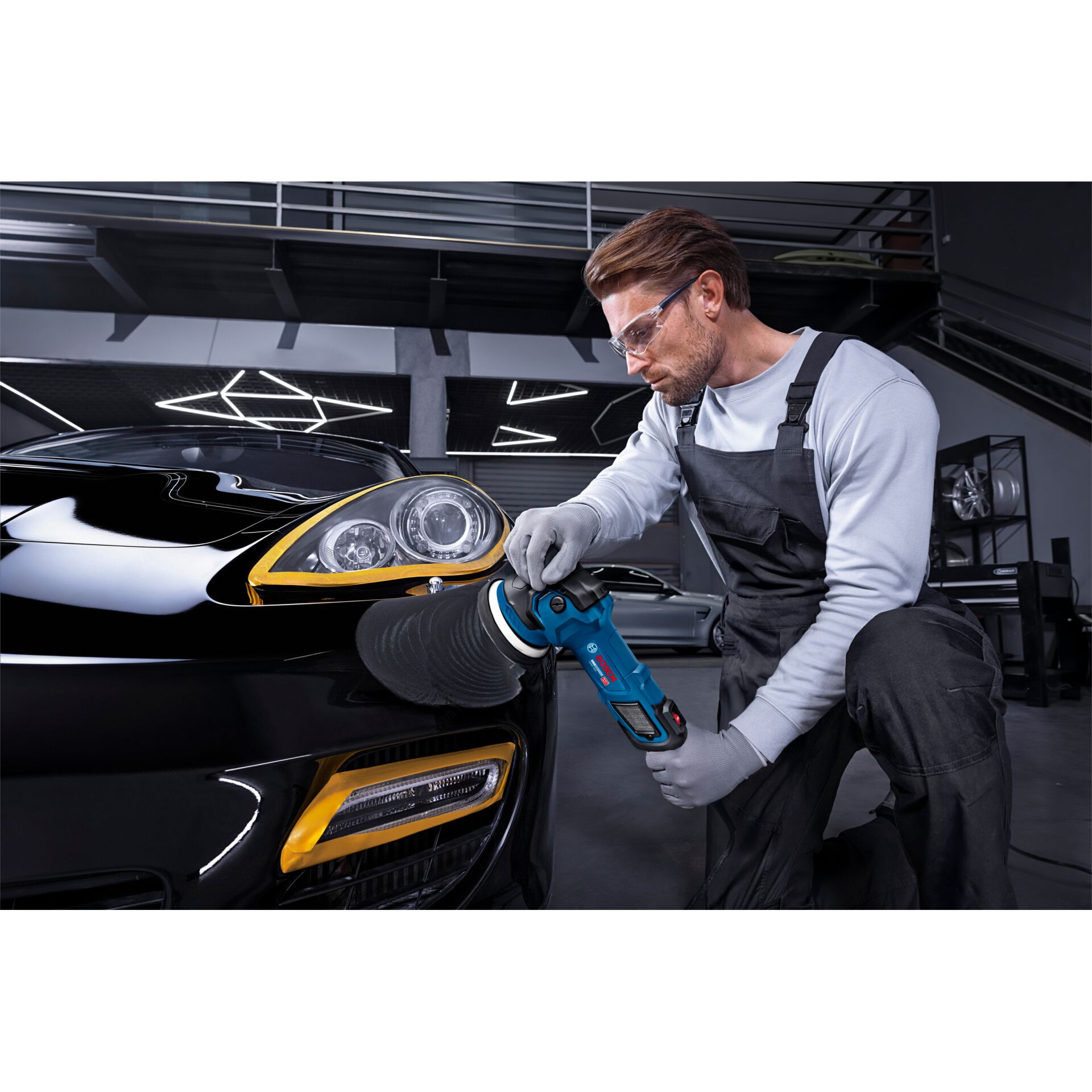 Autopolitur, Poliermaschine, Kraftschleifer, Autopflege, Handwerker