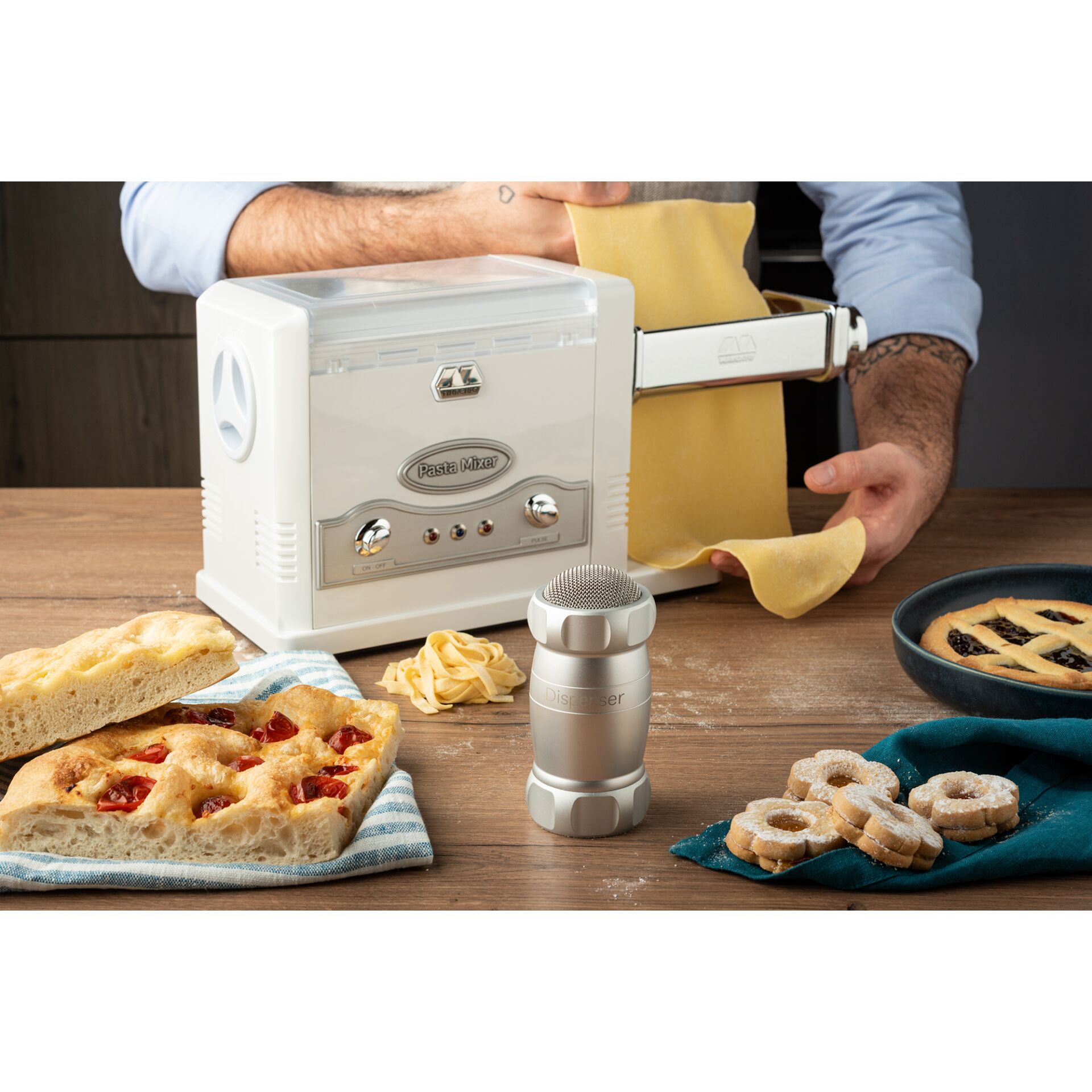 Pasta-Maschine, Pasta-Maschine, Küchengerät, Küchentuch, Backwaren