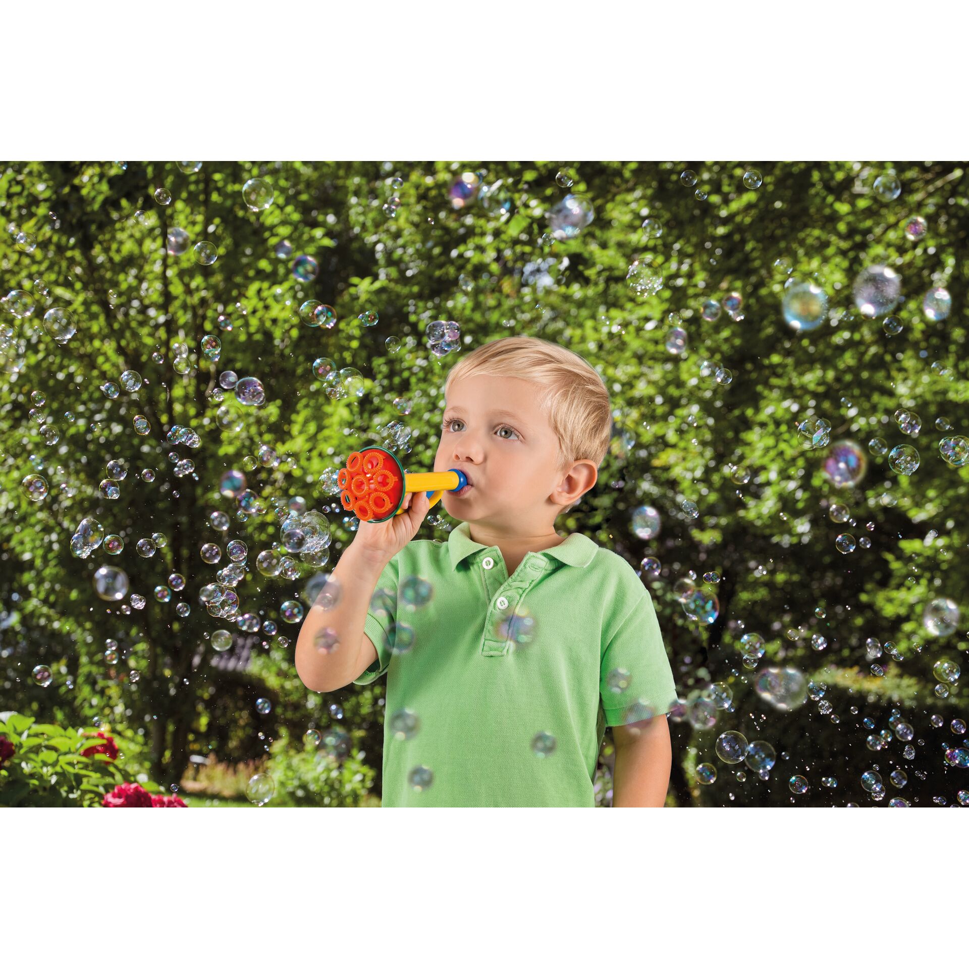 Kinderpustenspiel, Blasenstab, Bubble wand, Blasen, Garten