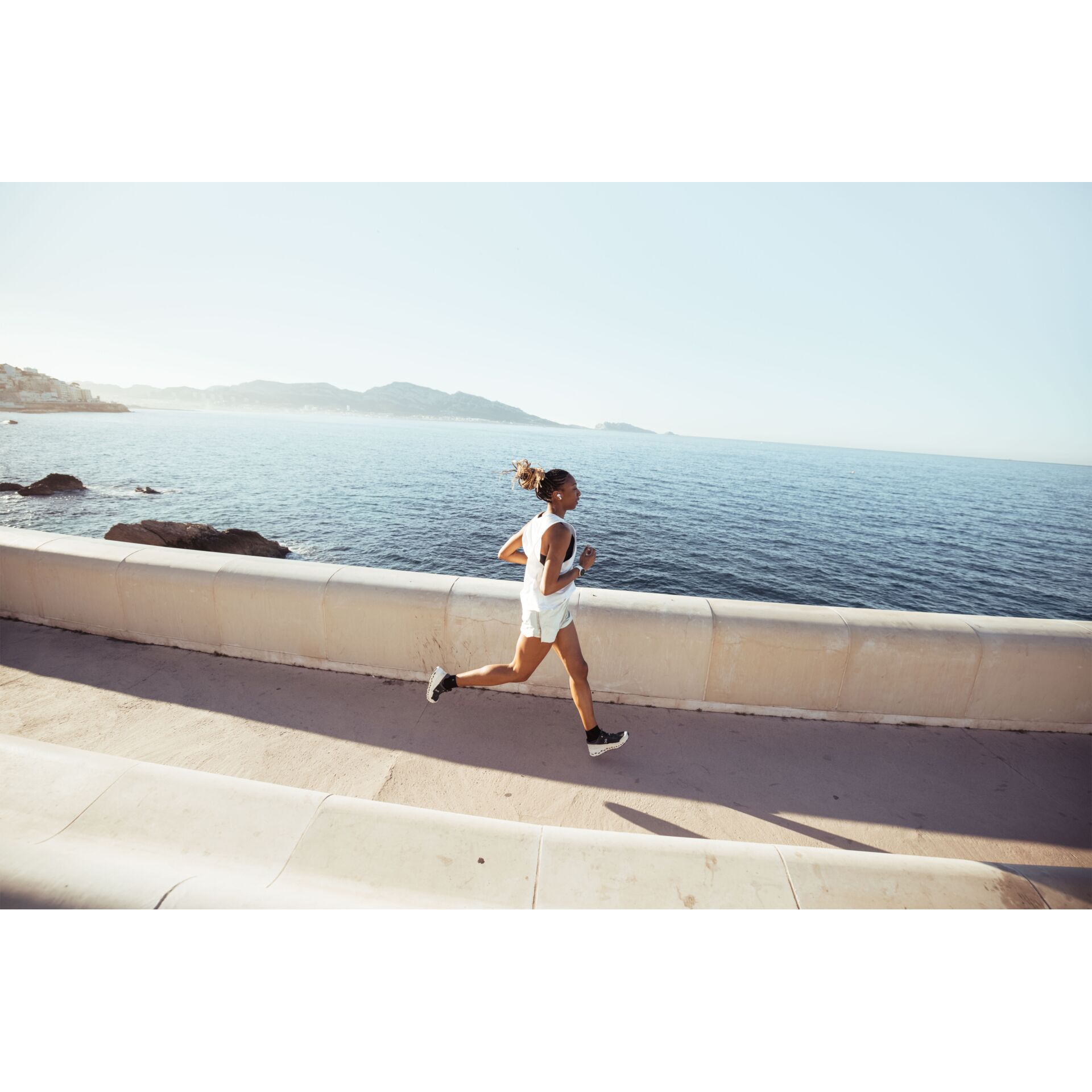 Bekleidung, Schuhwerk, Schuh, Person, Läuft