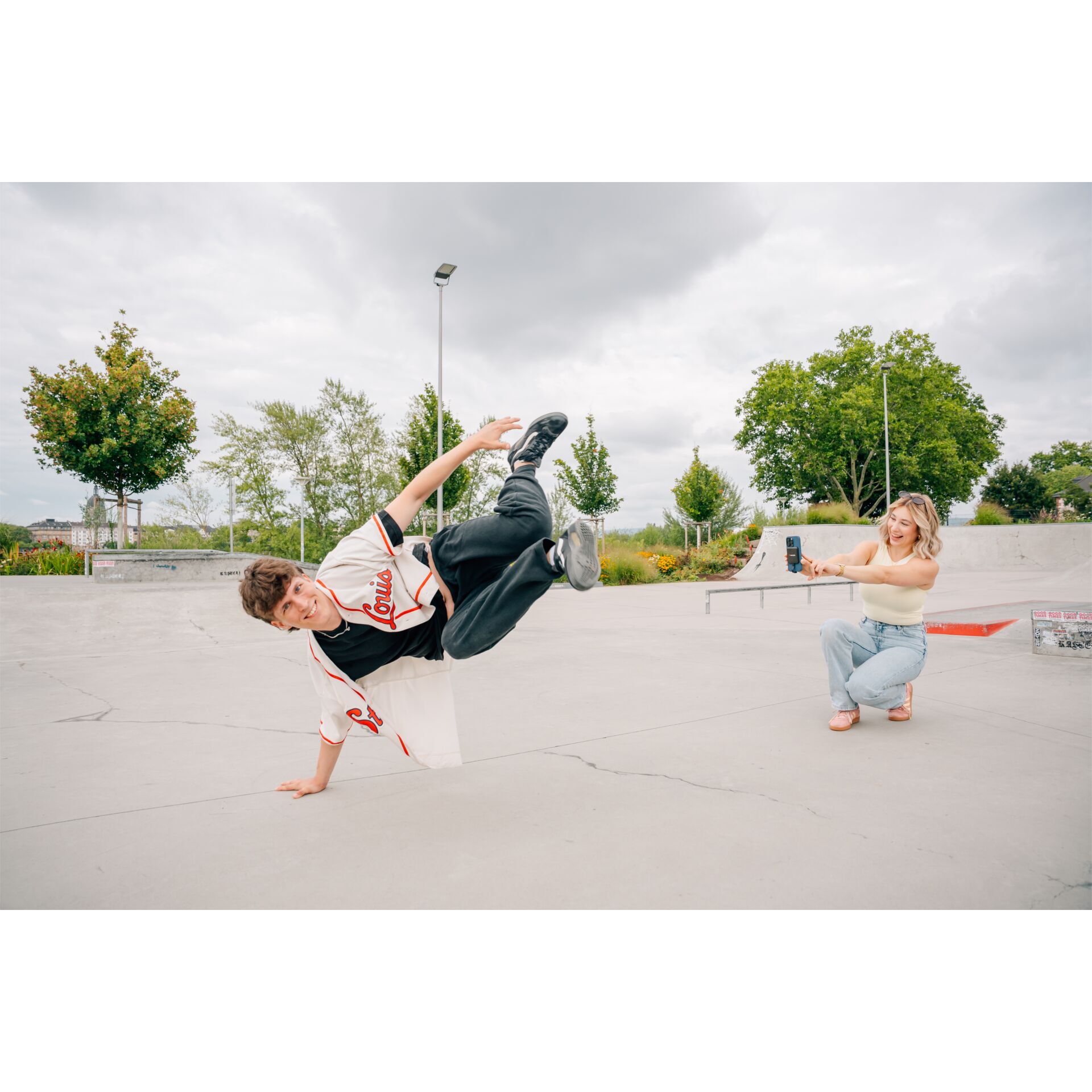 Elektronik, Photographie, Hosen, Person, Schuh, Portrait